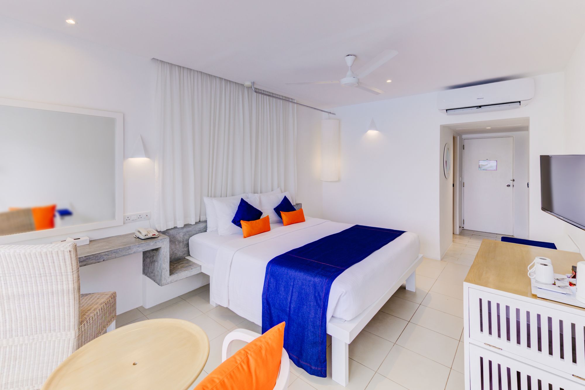 Trinco Blu by Cinnamon à Trincomalee: Superior Room