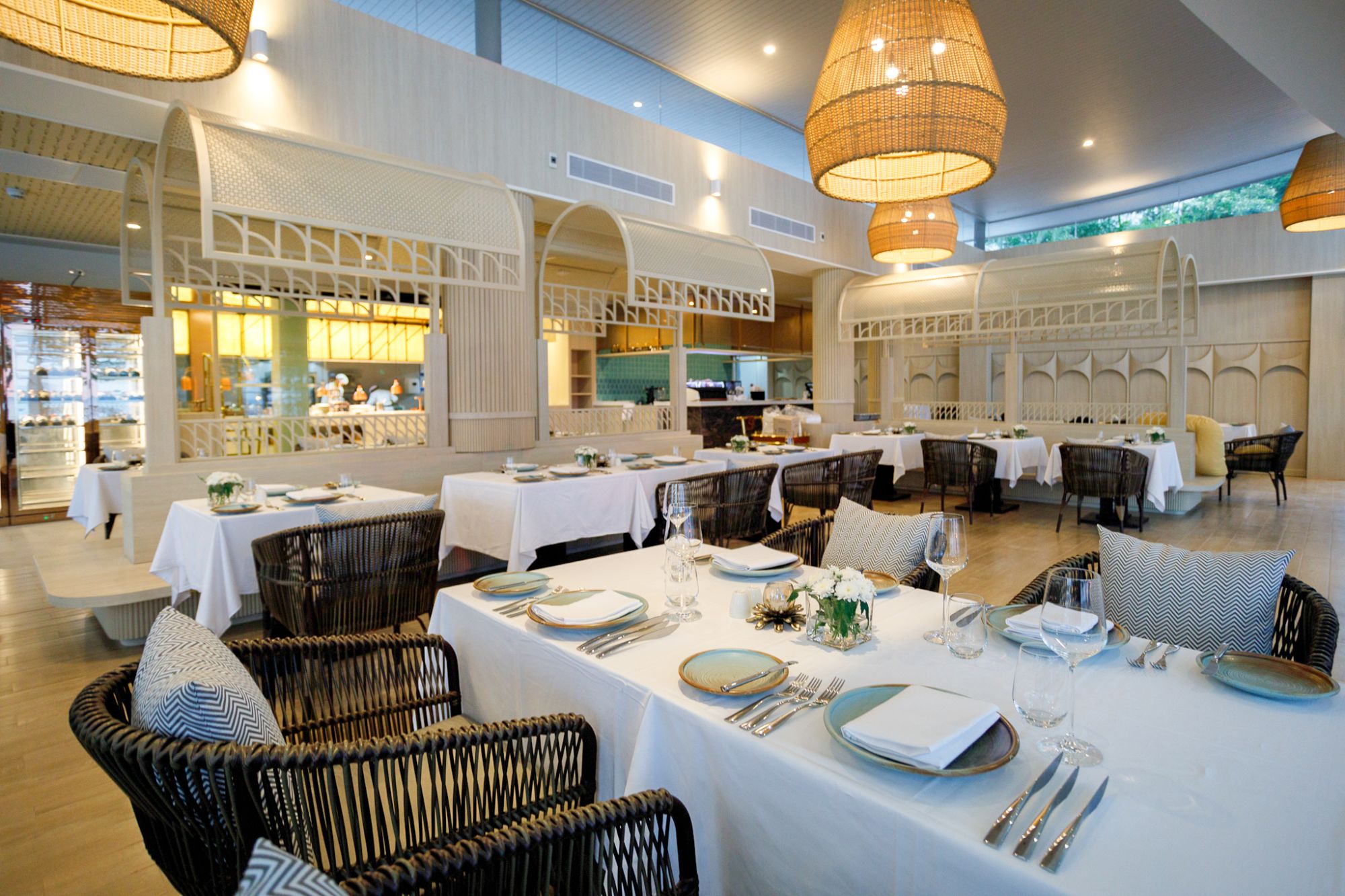 The Little Shore Khao Lak by Katathani: The Kati Restaurant