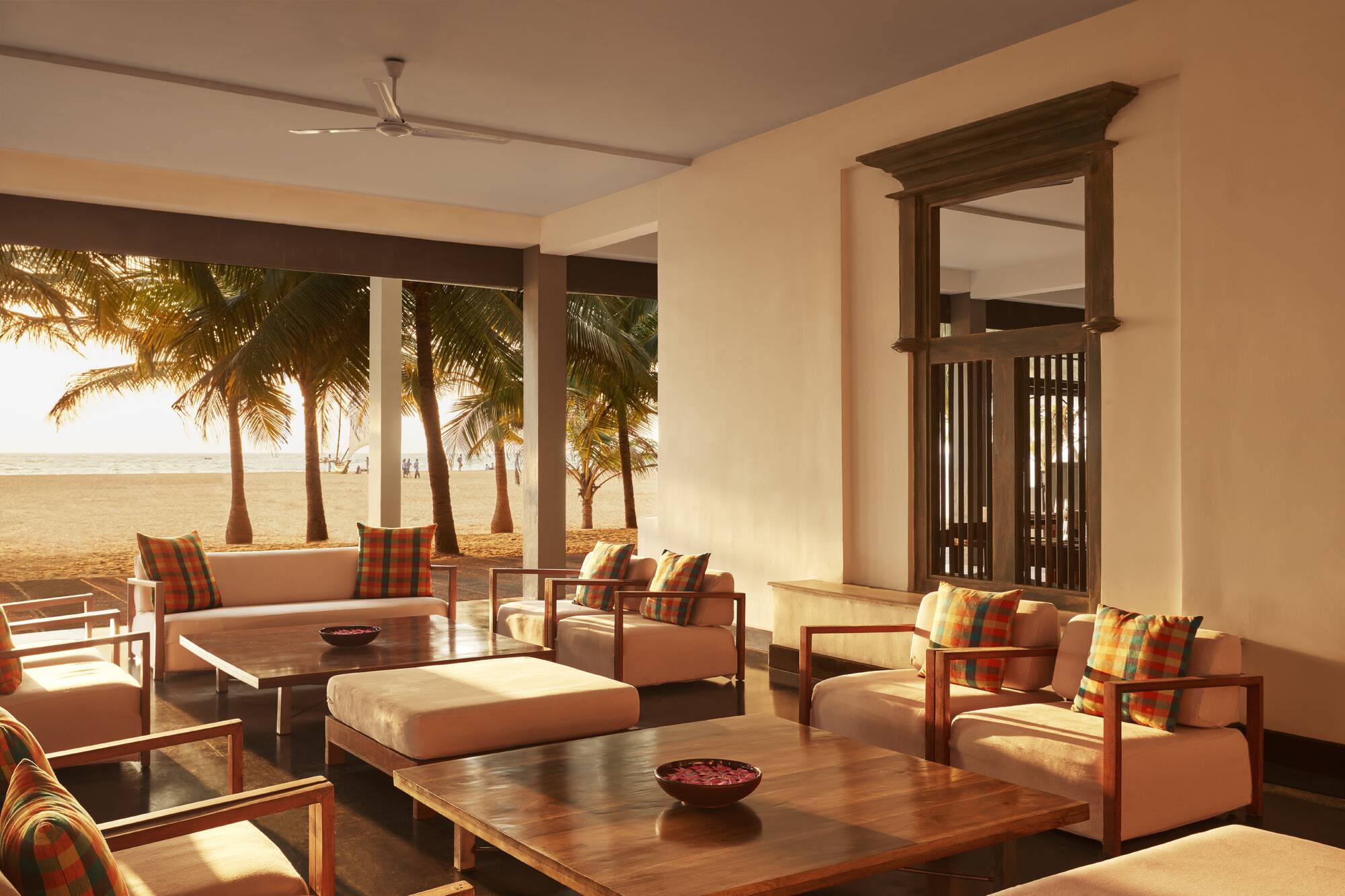 Jetwing Blue in Negombo: Lobby