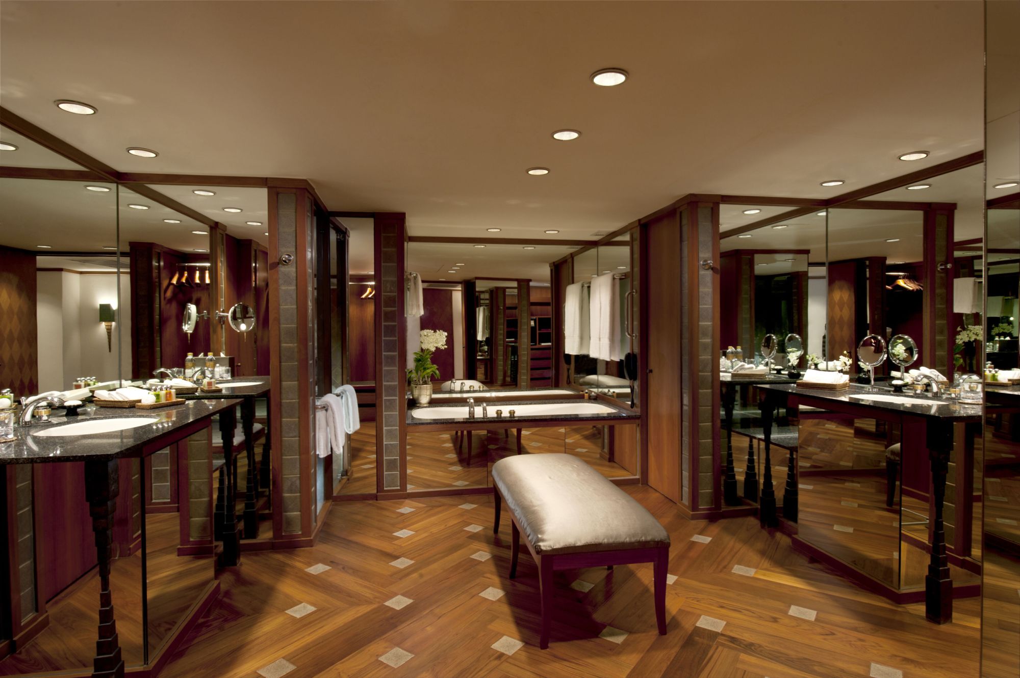 The Sukhothai Bangkok: Deluxe Suite | bathroom