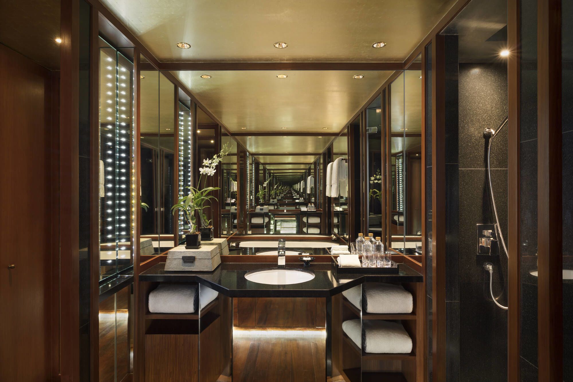 The Sukhothai Bangkok: Deluxe| bathroom