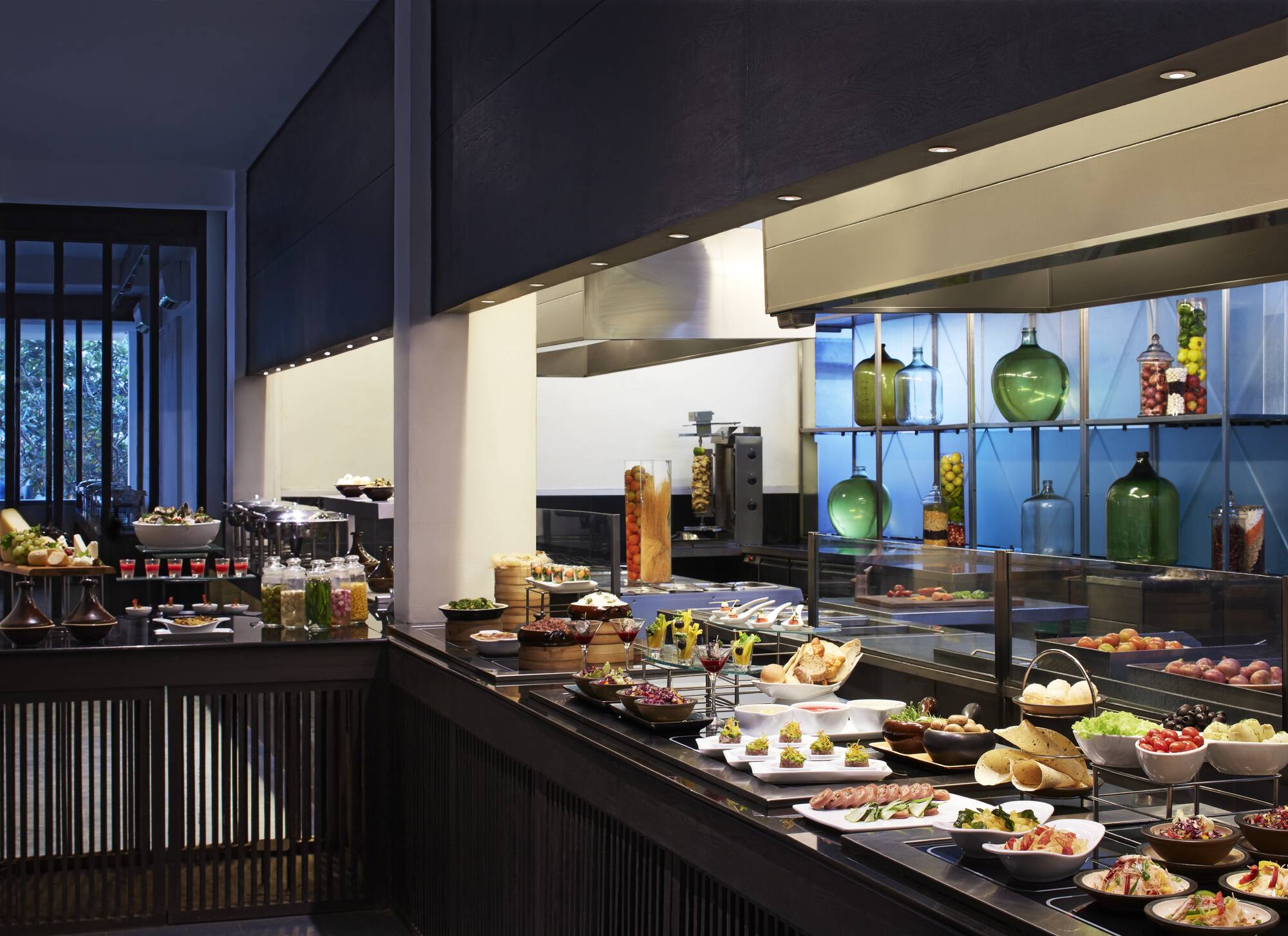 Jetwing Blue in Negombo: The Kitchen Restaurant | Buffet