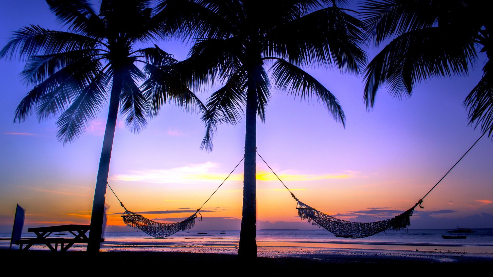 Bohol Beach Club: Sunrise Hammock