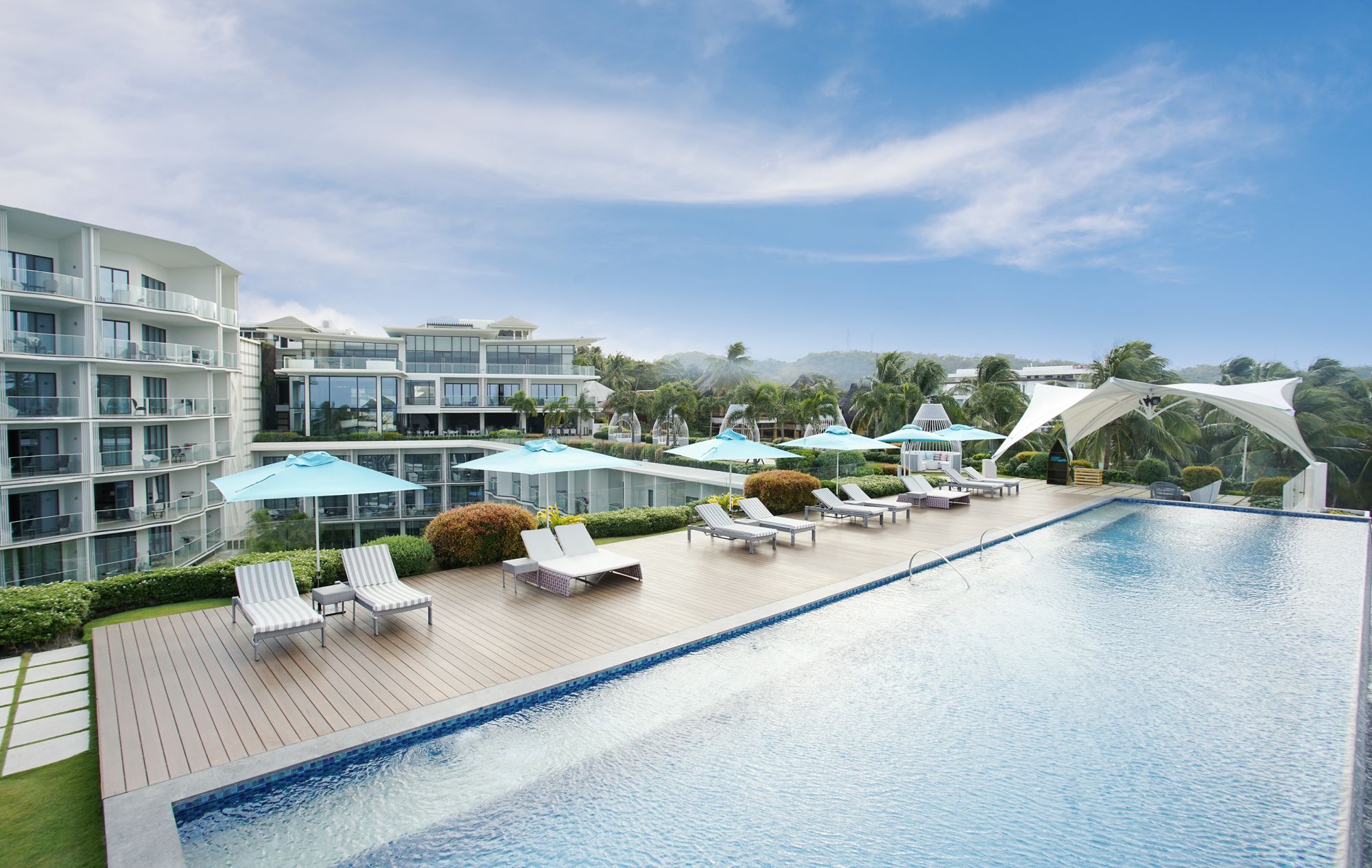 The Lind Boracay: The Lind Infinity Pool