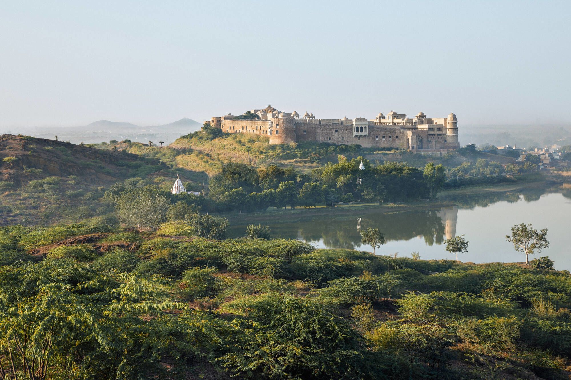 Six Senses Fort Barwara in Jaipur: Fort Exterior View