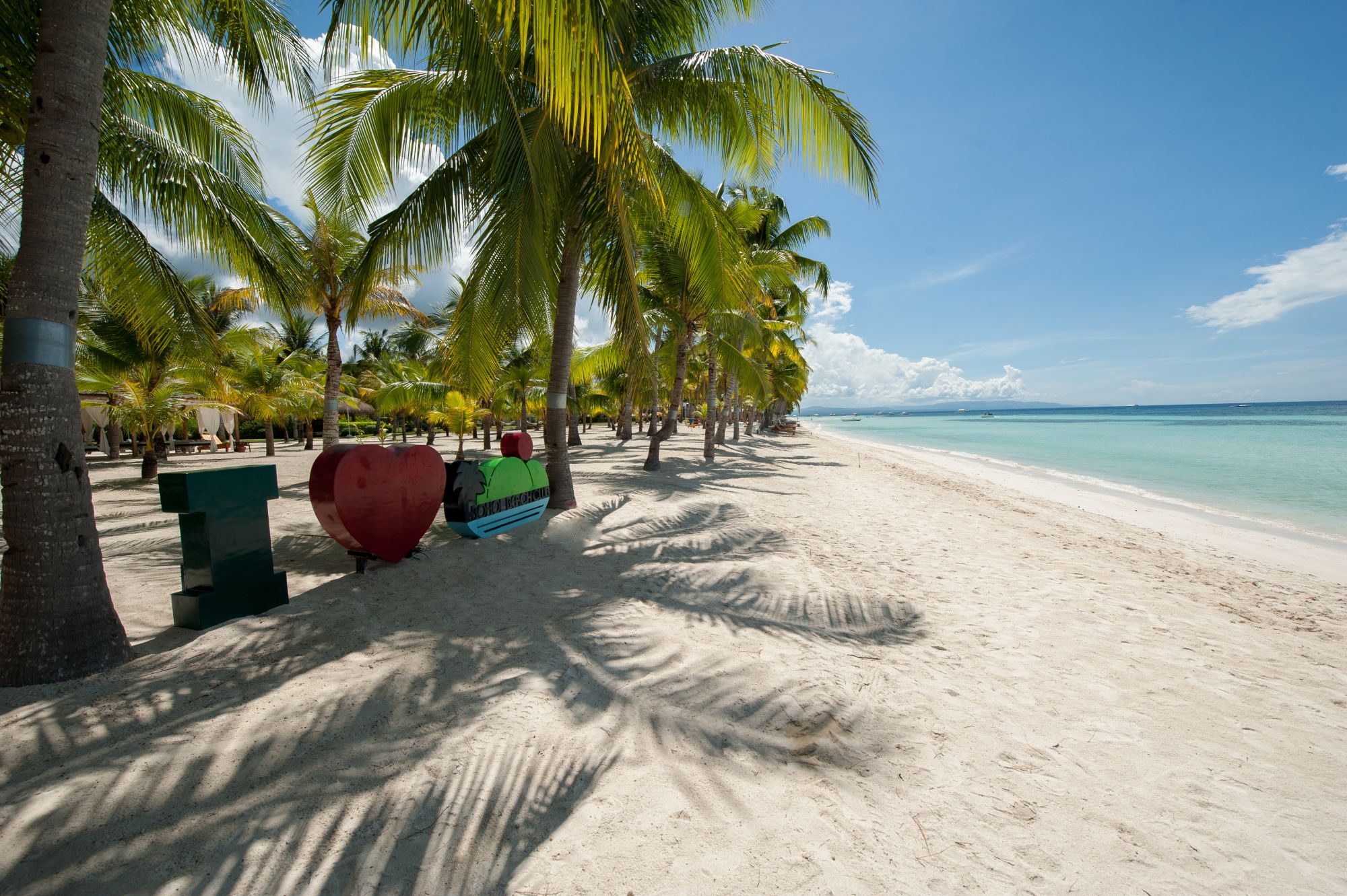 Bohol Beach Club: Beachfront