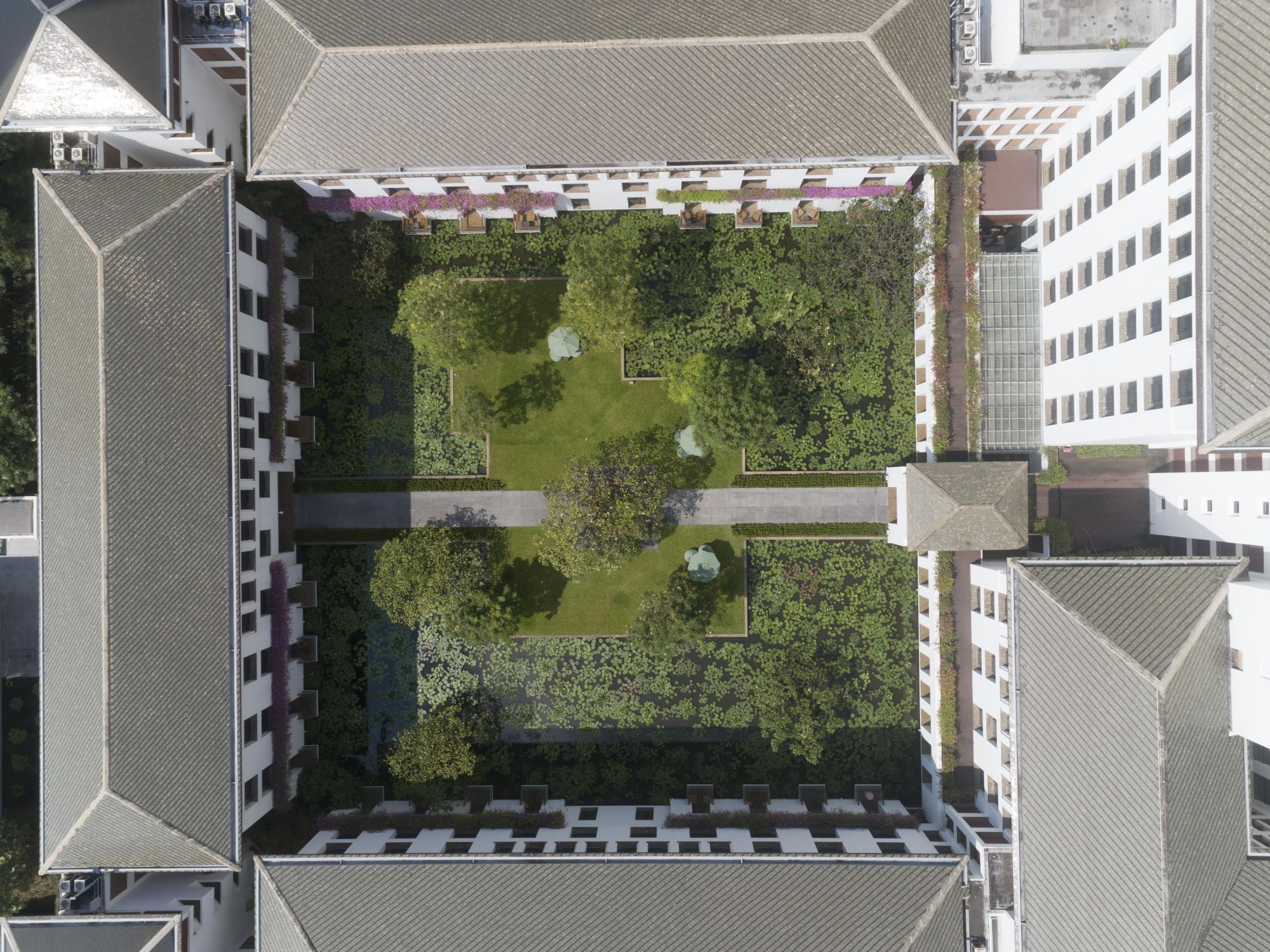 The Sukhothai Bangkok: Aerial View of Courtyard