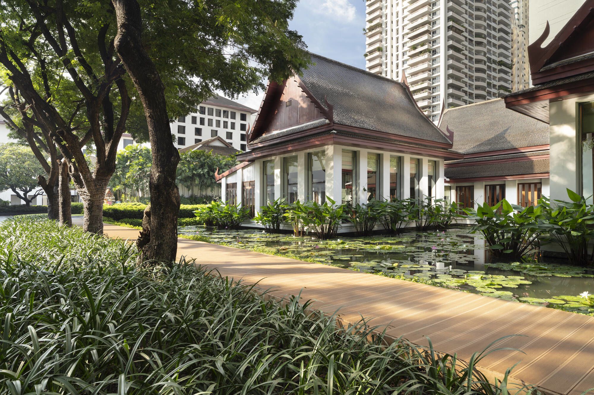 The Sukhothai Bangkok: Celadon Restaurant