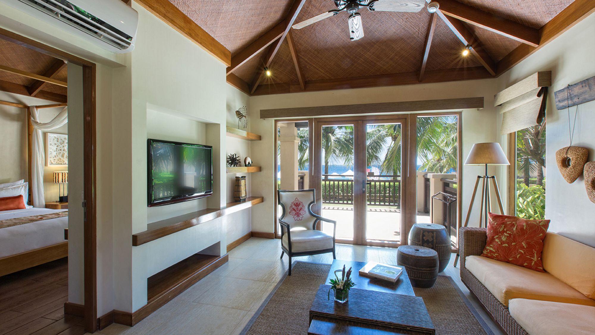 Crimson Resort & Spa Mactan in Cebu: Beach Casita