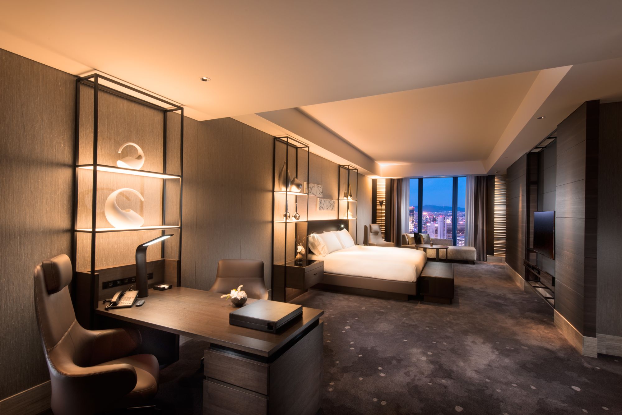 Conrad Osaka: Conrad Suite | bedroom