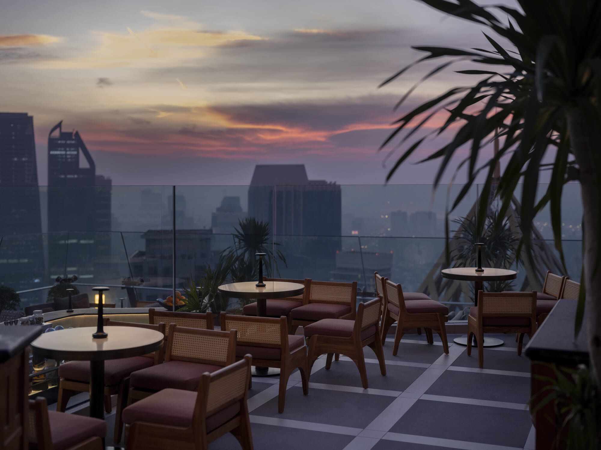 Dusit Thani Bangkok: Spire Rooftop Bar