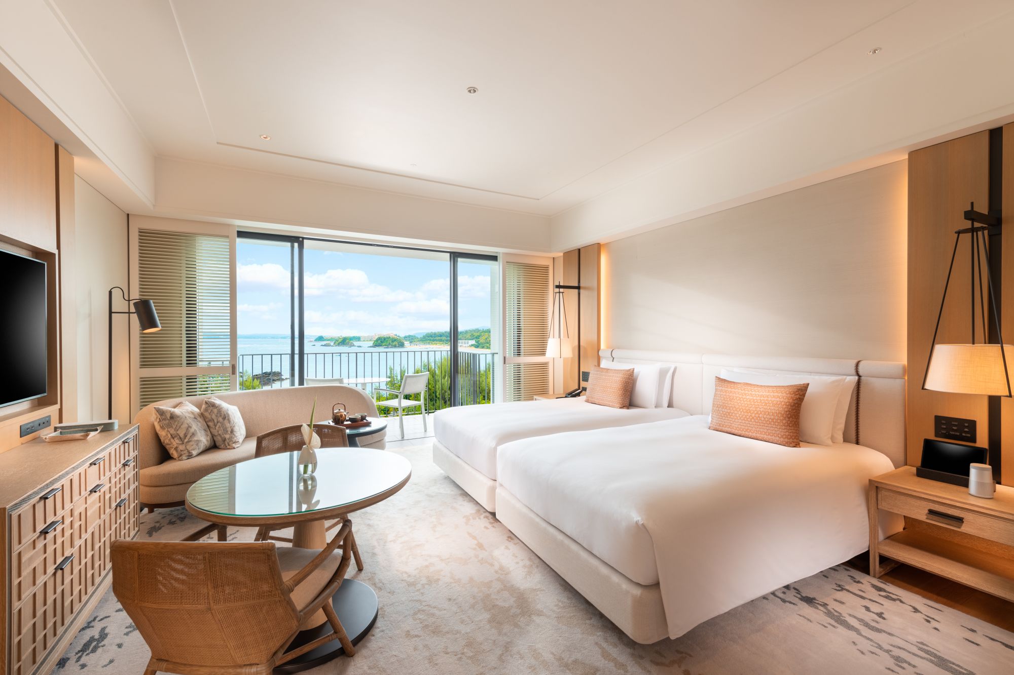 Halekulani Okinawa:  Premier Ocean View