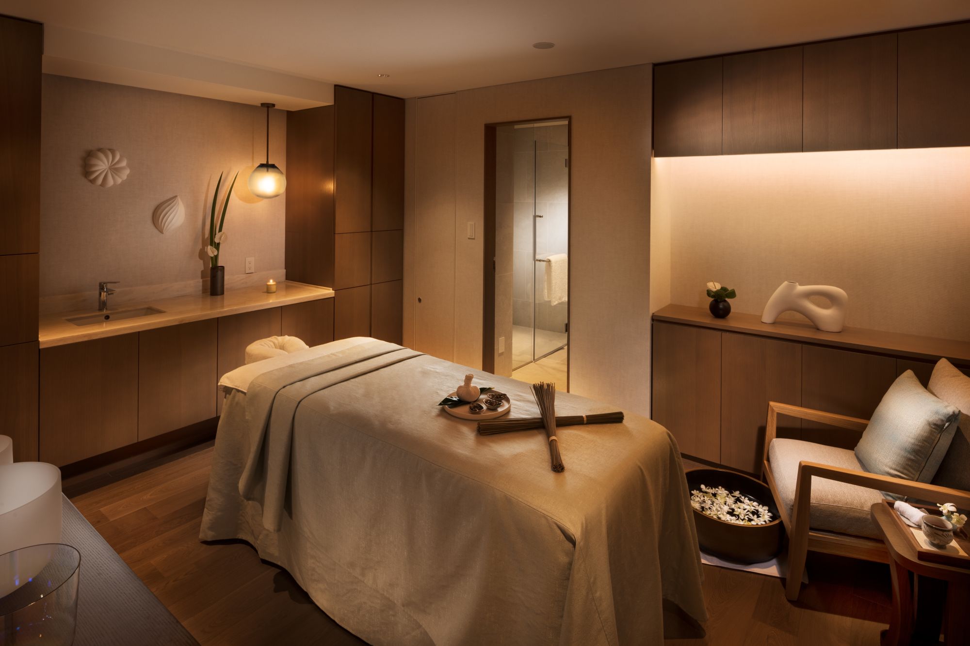 Halekulani Okinawa:  Spa Single Treatment