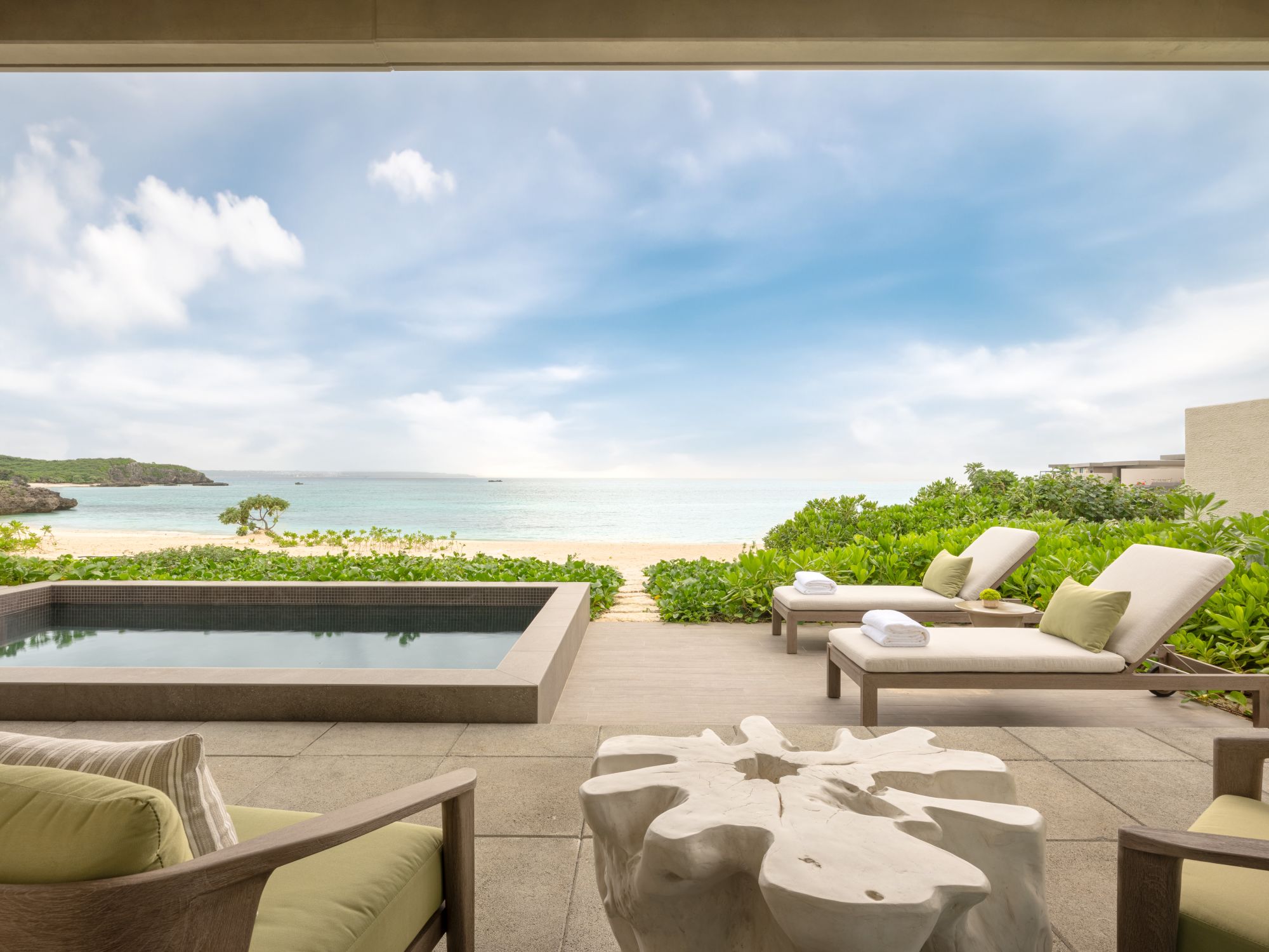 Rosewood Miyakojima: Beachfront Villa | Pool