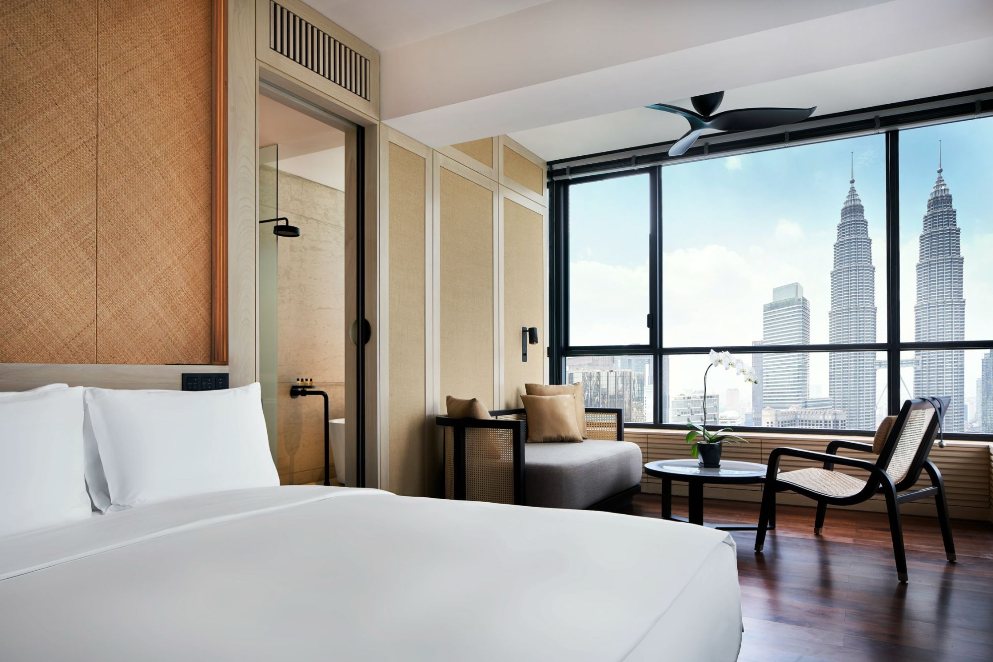 The RuMa Hotel and Residences in Kuala Lumpur: Deluxe Suite | King