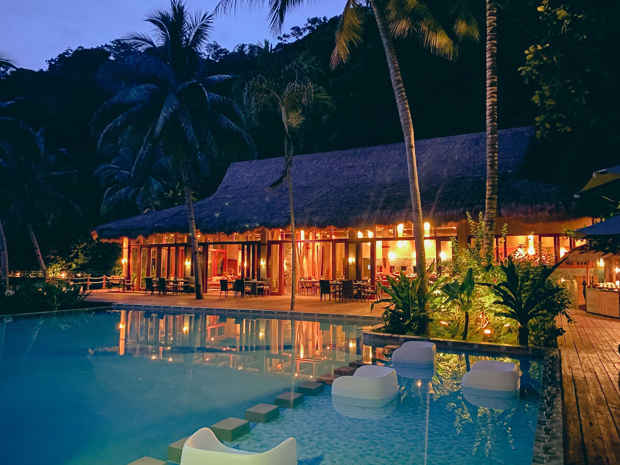 Cauayan Island Resort à Palawan:  Cauayan Restaurant