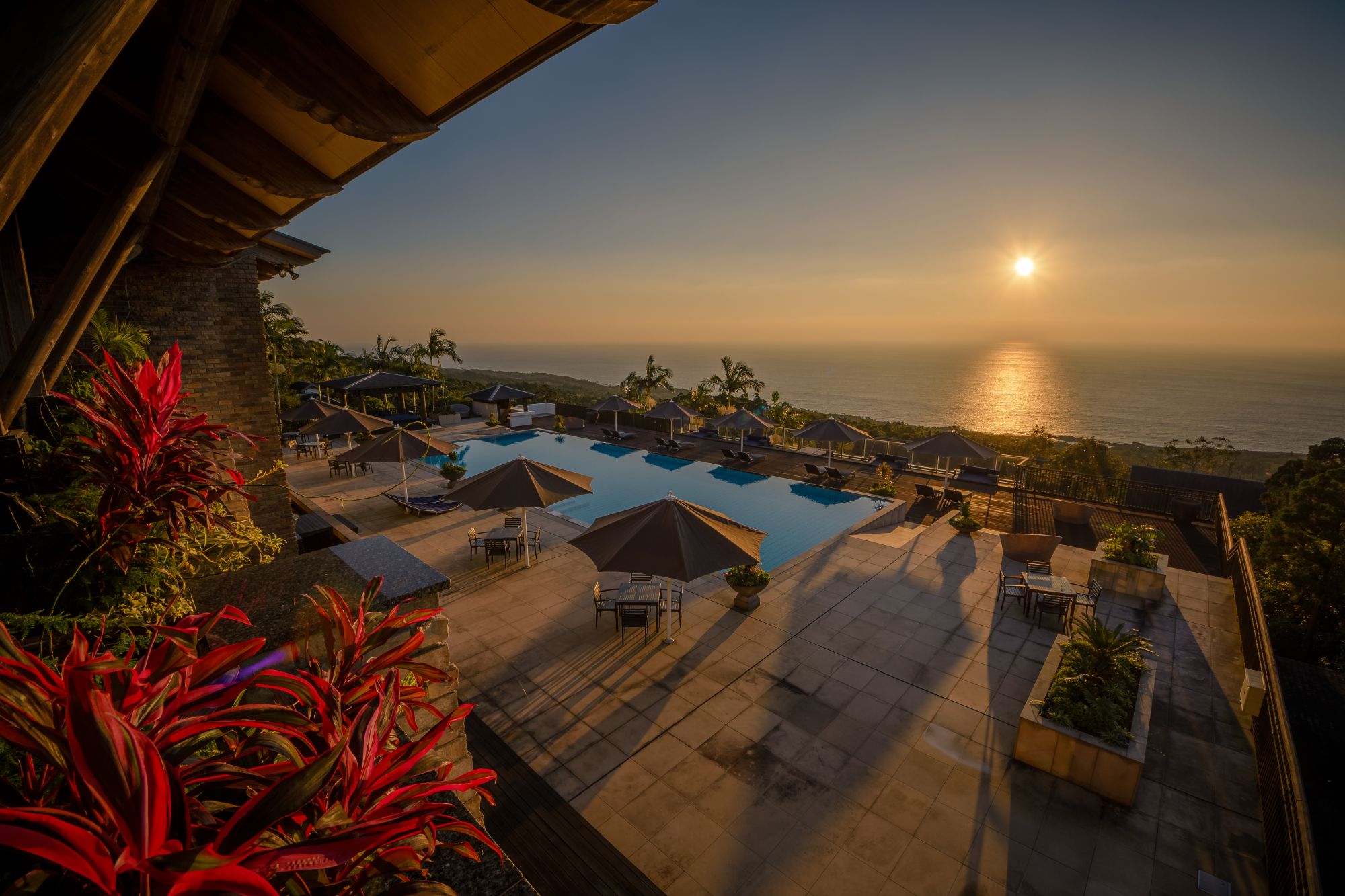 Sankara Hotel & Spa à Yakushima: Sunset view from hotel