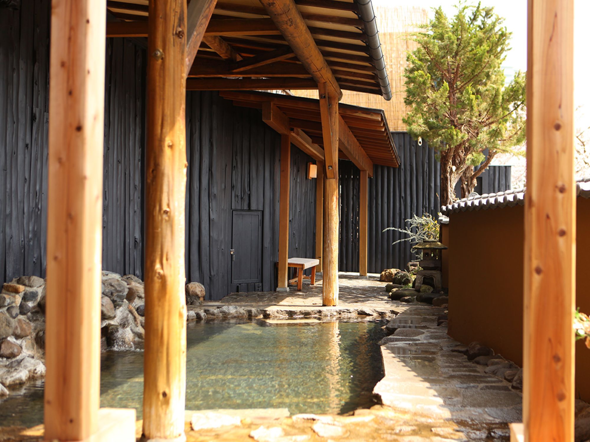 Ryokan Biyuyonado in Yudanaka: Shobu bath
