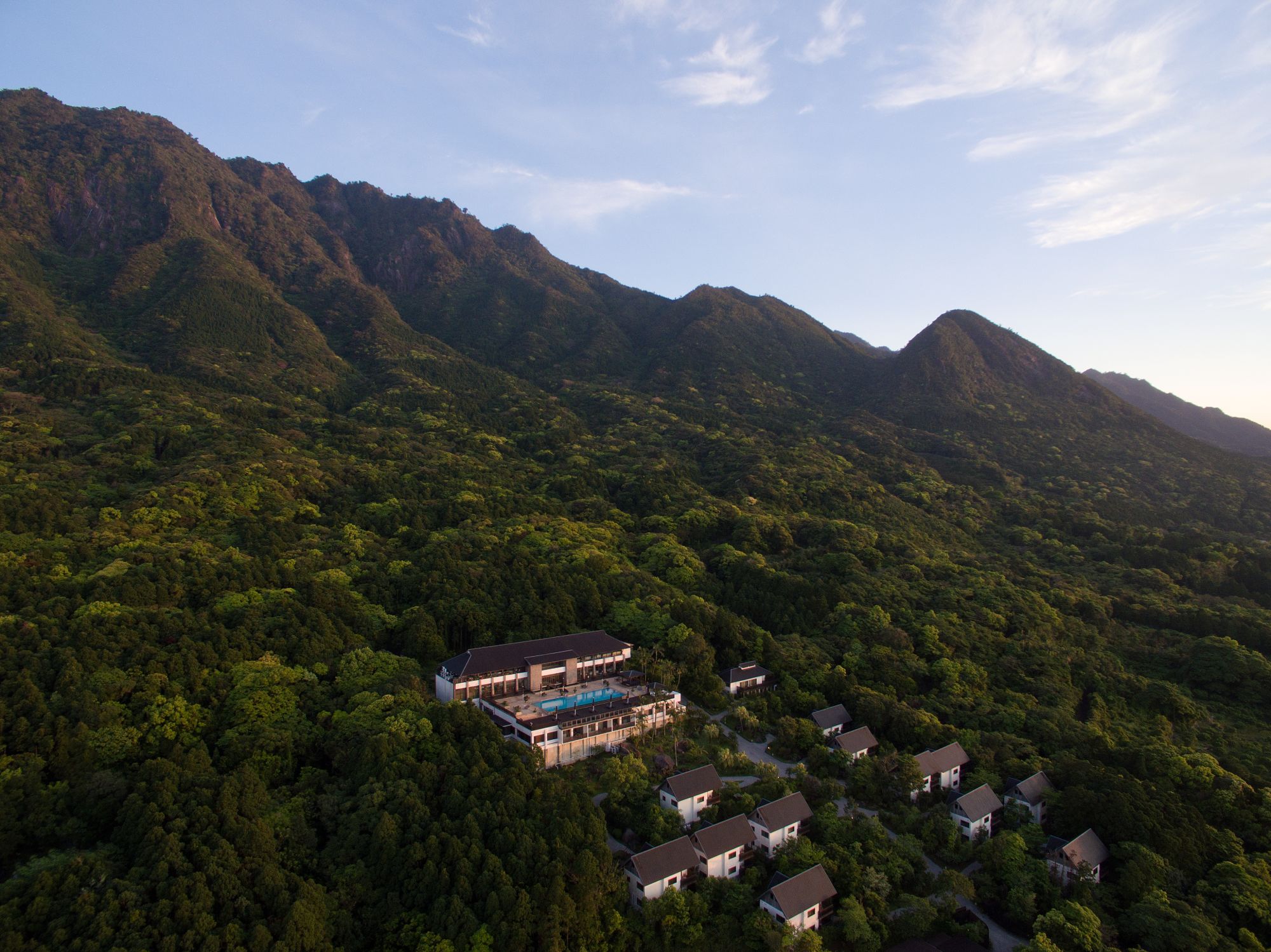 Sankara Hotel & Spa à Yakushima: Hotel aerial view