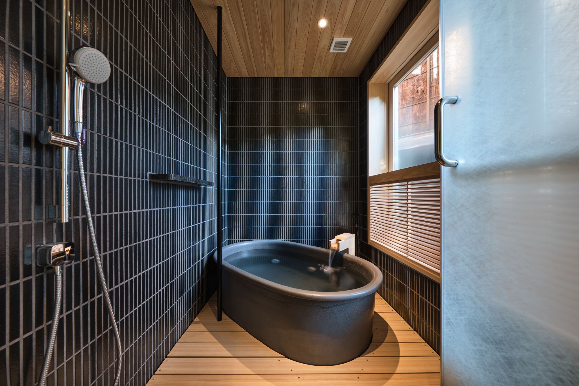 Nishimuraya Honkan à Kinosaki Onsen: Western & Japanese | bathroom