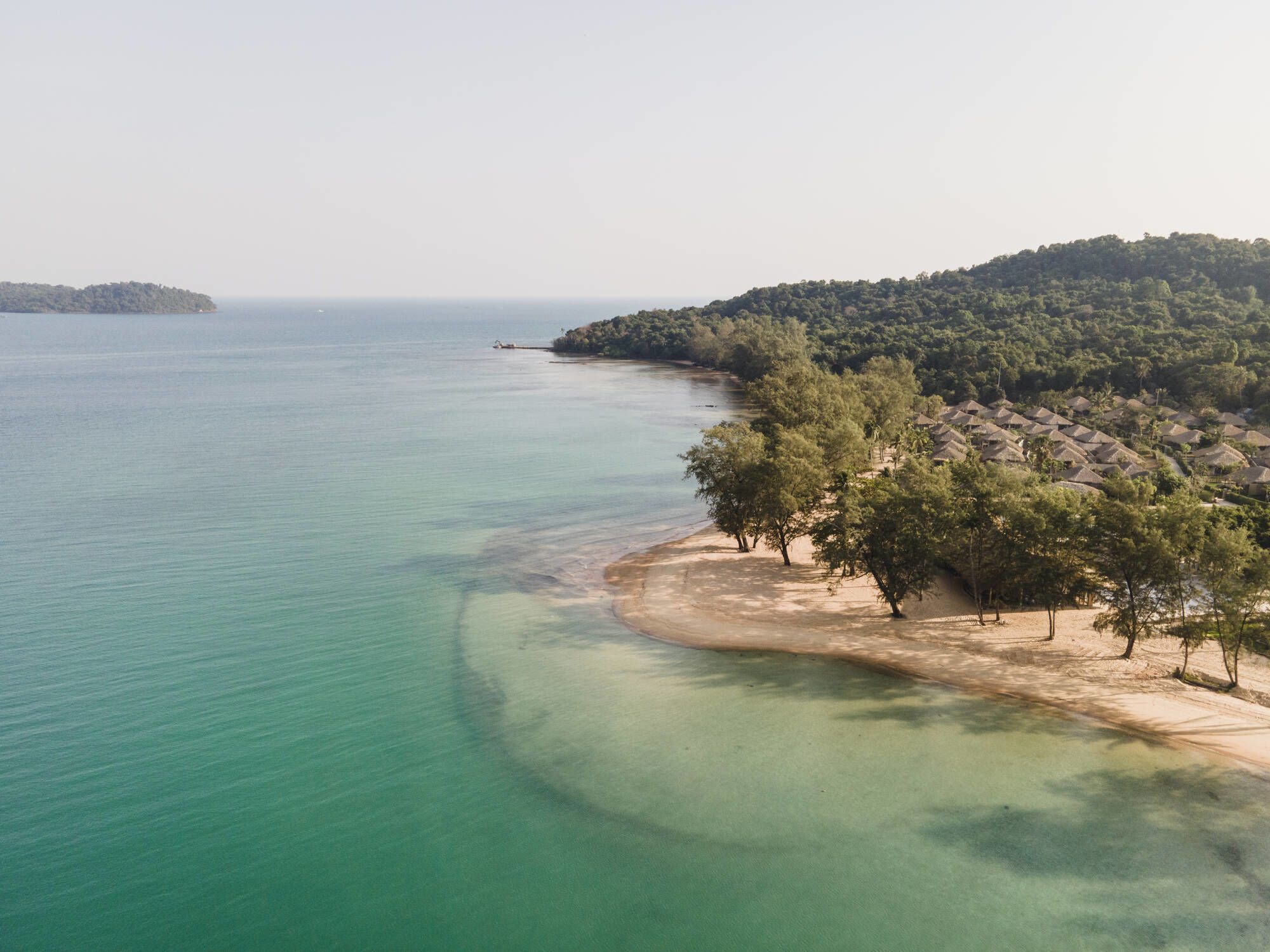 JATI Koh Russey: Crystal clear water and beach