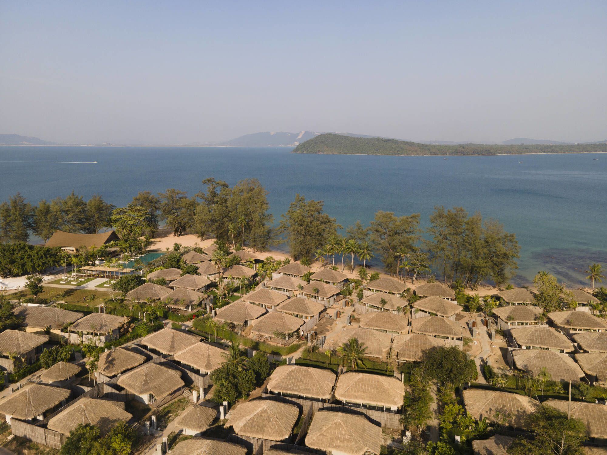 JATI Koh Russey: Villas and the sea