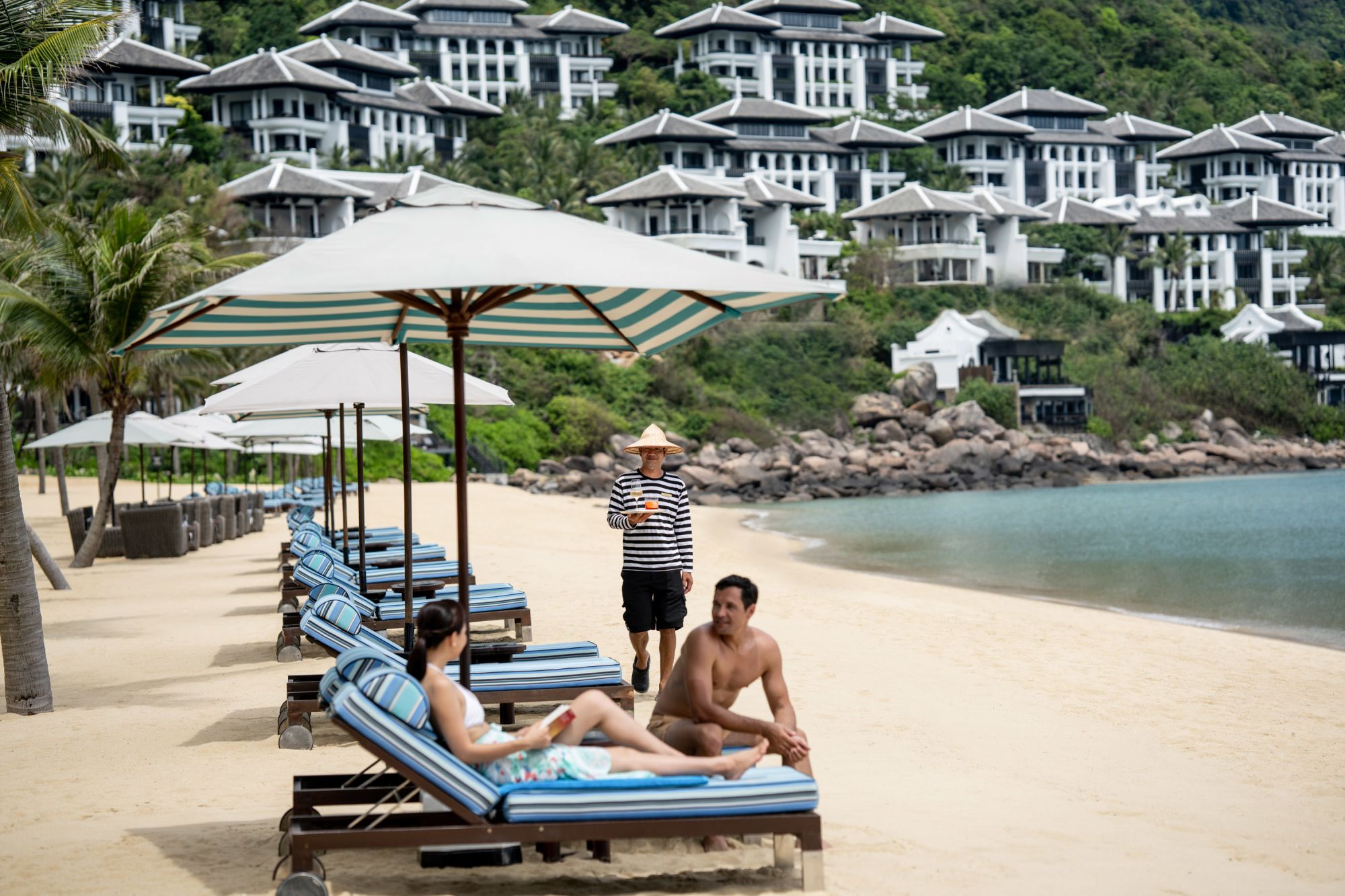InterContinental Danang Sun Peninsula Resort:  All-day beach service