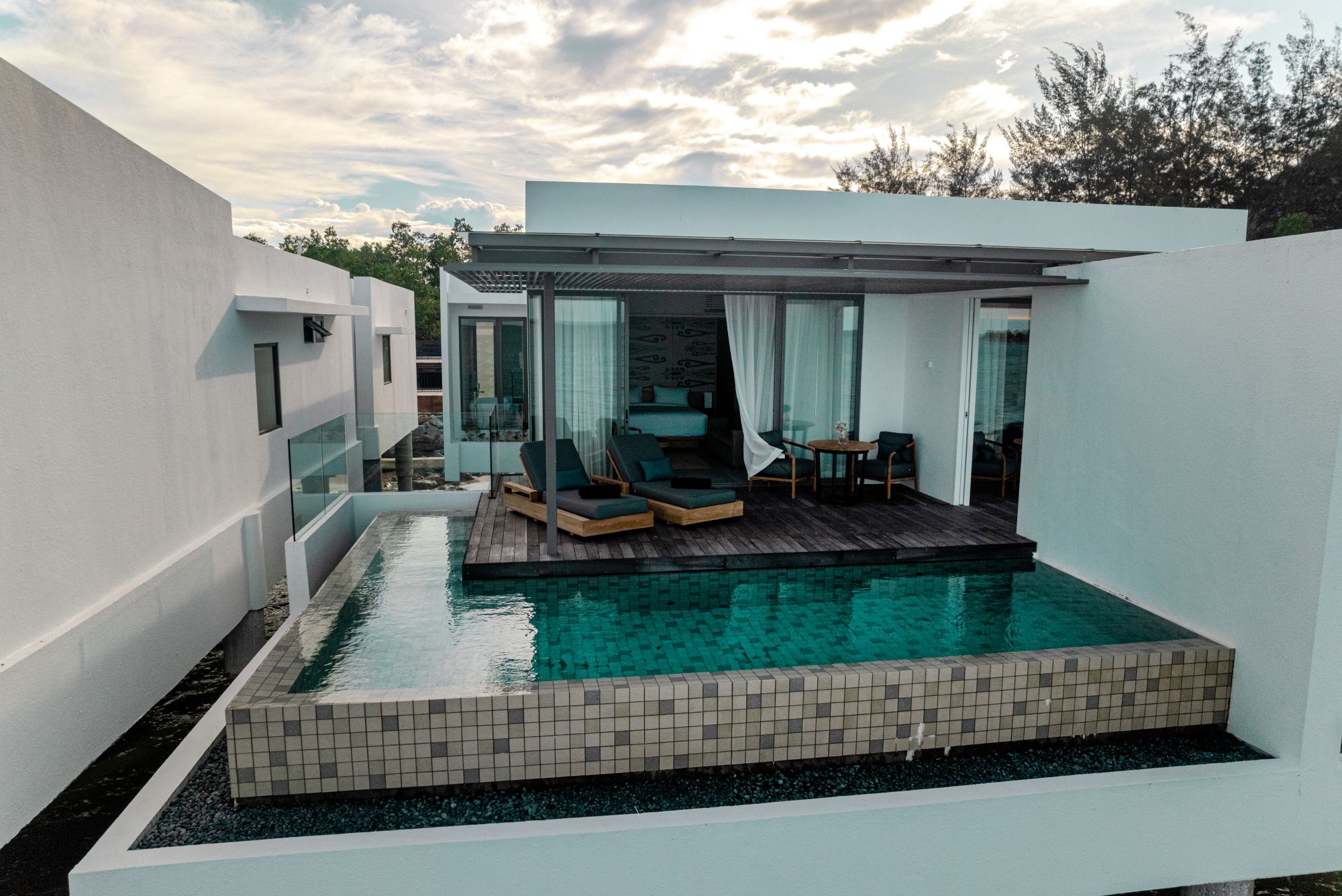 Cove 55 in Kuching: Ocean Pool Family Villa