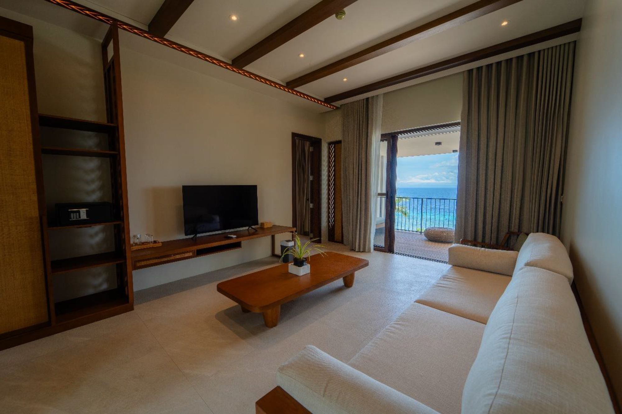 Cebu Beach Club: 2-Bedroom Suite