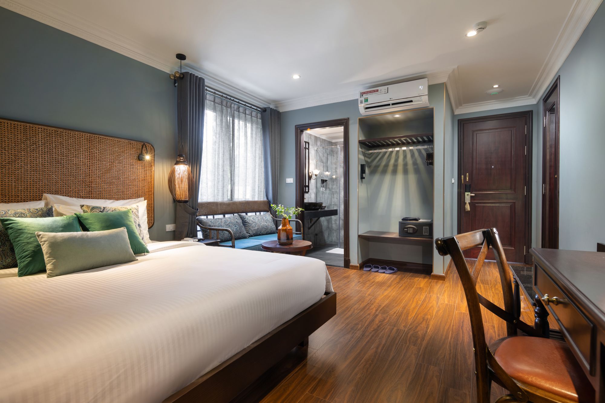 Aira Boutique Hoi An Hotel & Villa: Deluxe Balcony