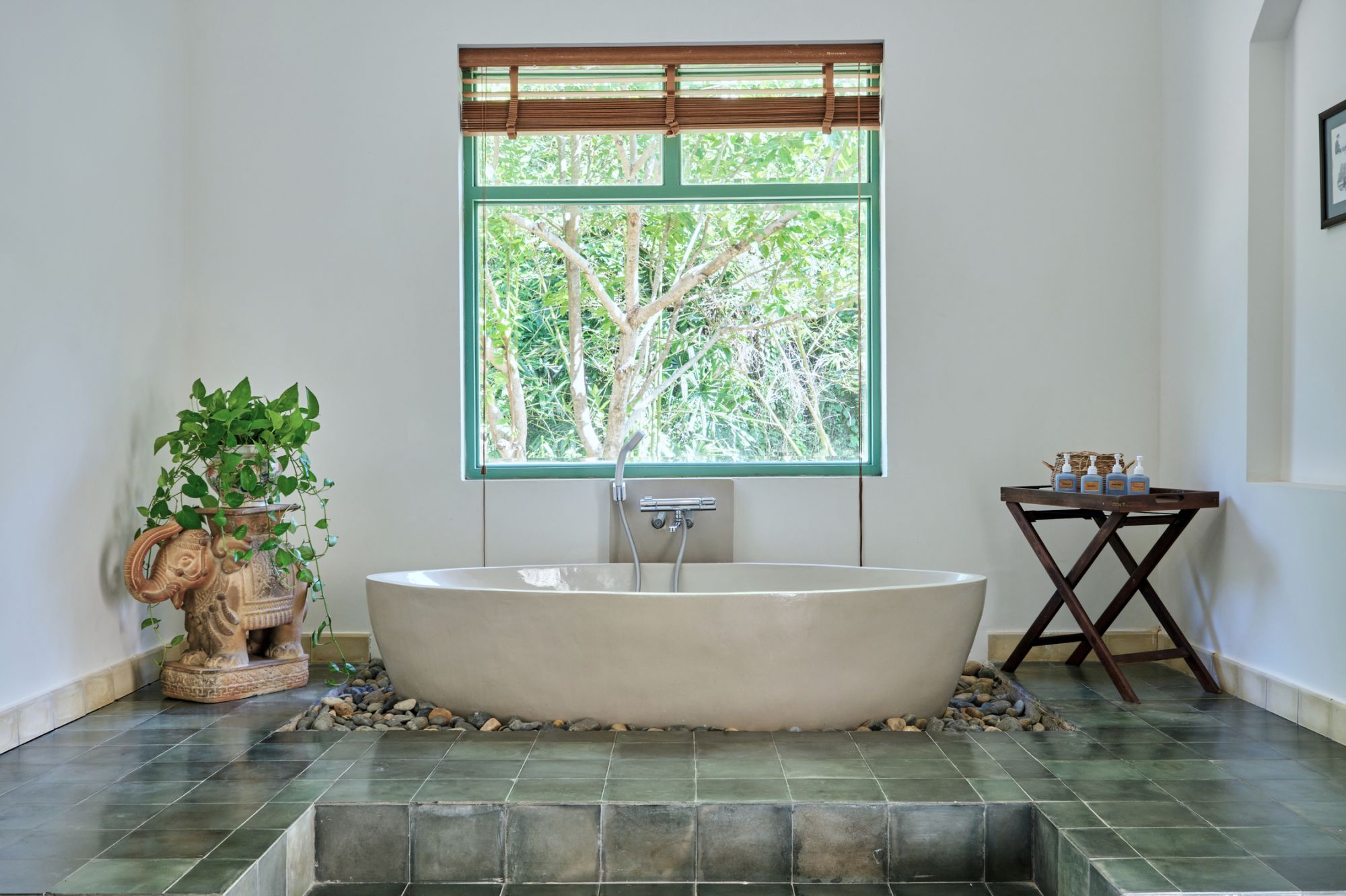 Poulo Condor Boutique Resort & Spa à Con Dao: Colonial Villa | open bathroom