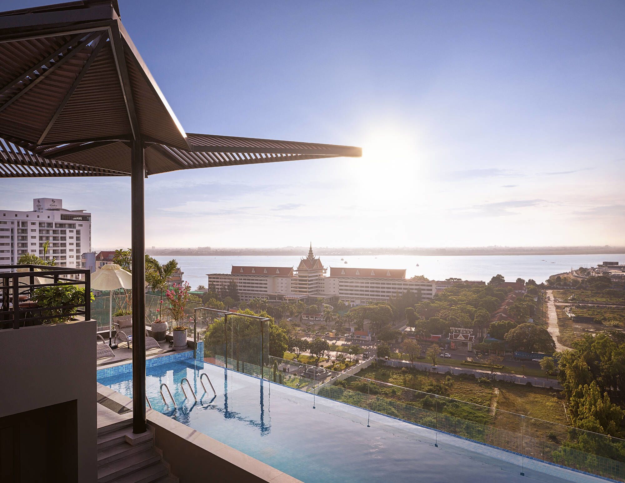 Chaiya Palace Hotel à Phnom Penh:  Joulsy Infinity Pool