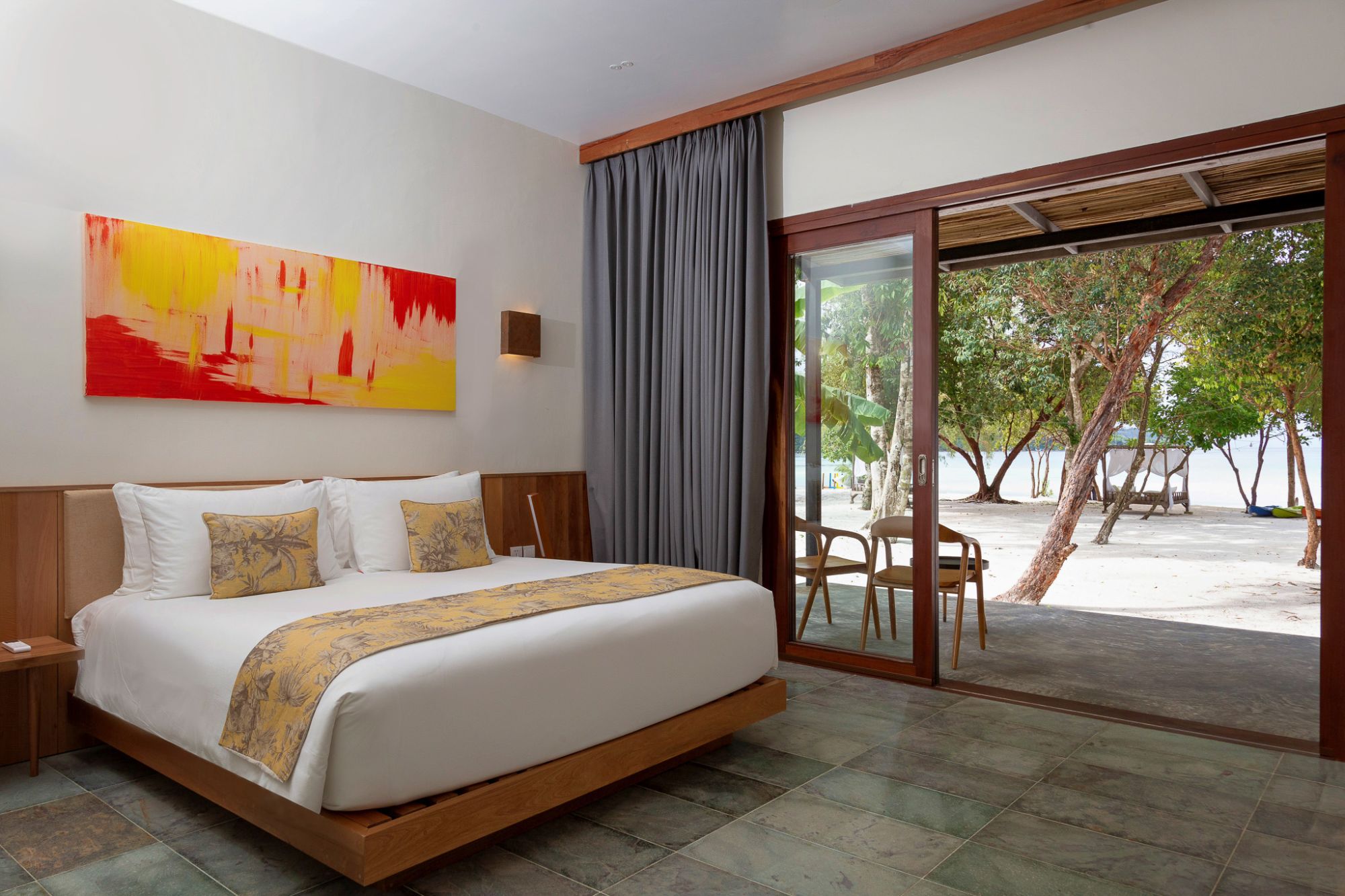 Island Center Point in Koh Rong Sanloem: Deluxe Seaview | bedroom