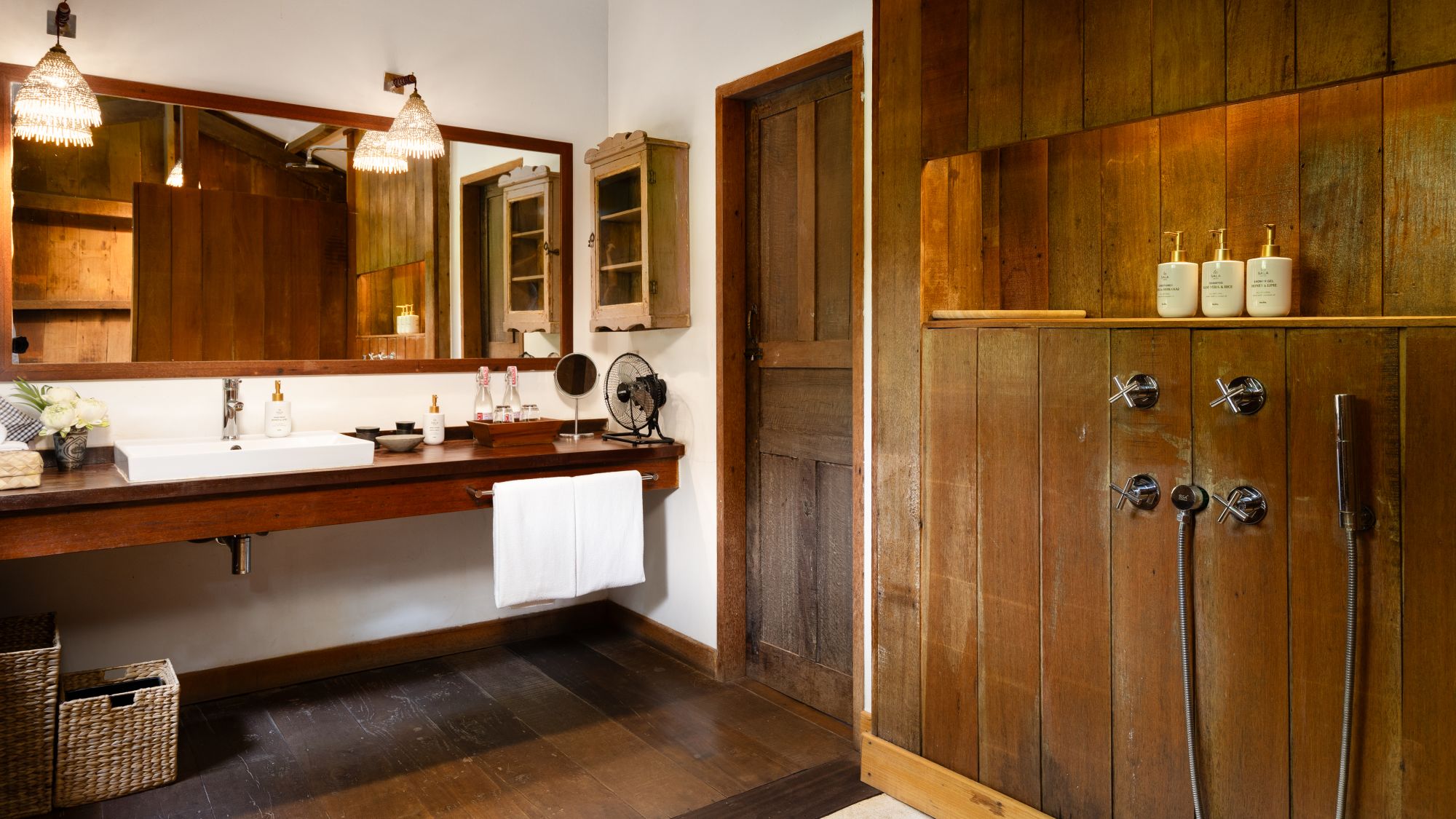 Sala Lodges in Siem Reap:  1-BR Suite Lodge | bathroom