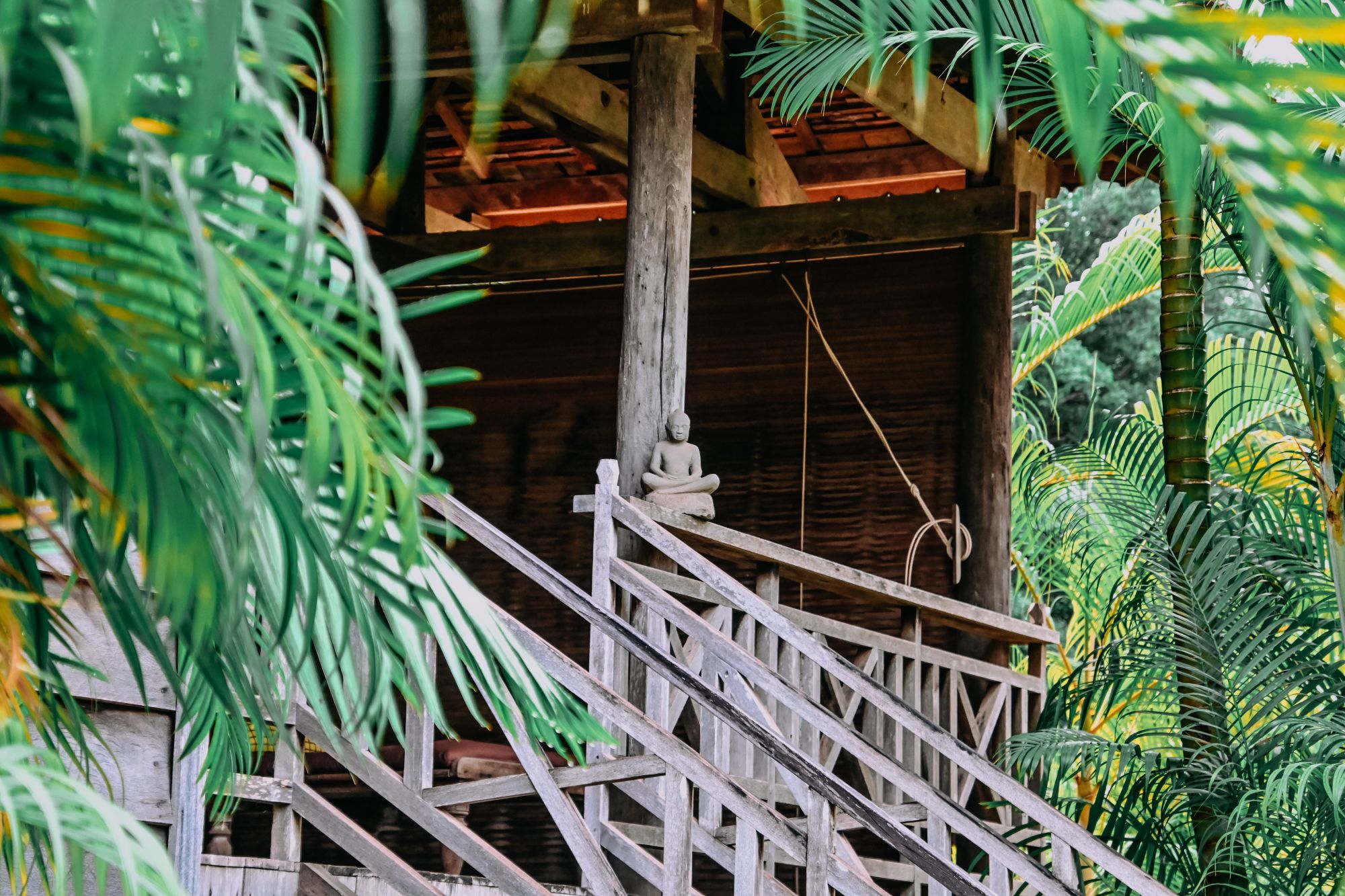 Sala Lodges in Siem Reap:  Staircase with buddha