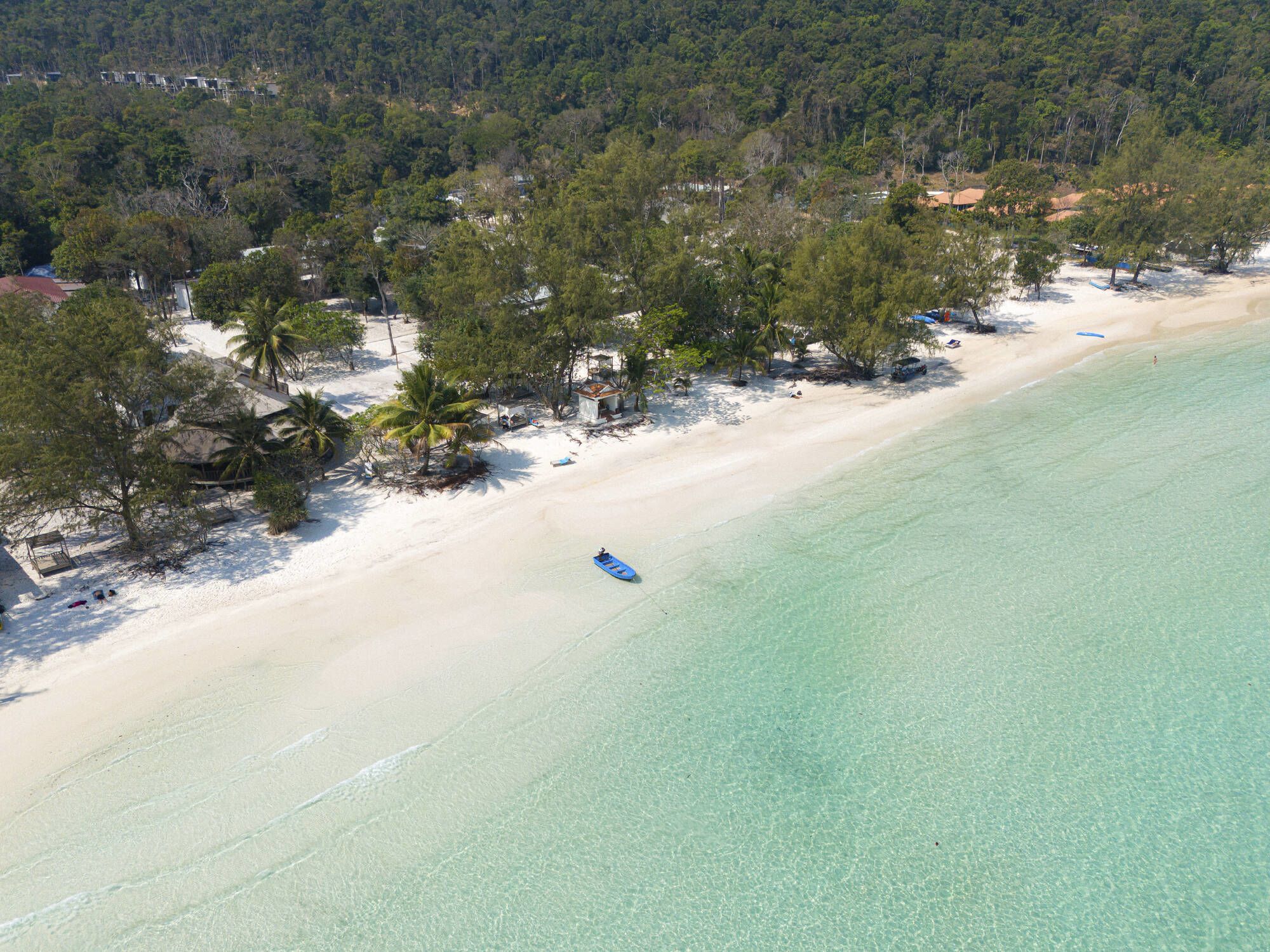Island Center Point in Koh Rong Sanloem:  Beach from above