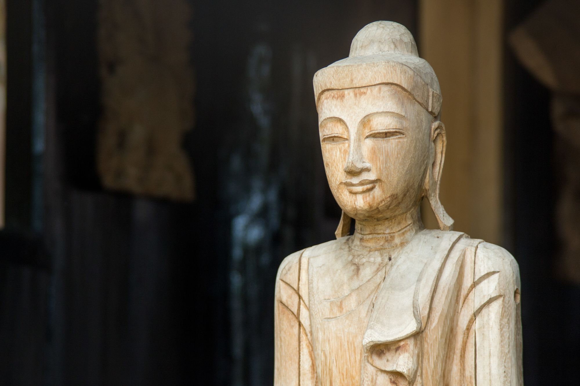 Mietwagen Rundreise Goldenes Dreieck ab Chiang Mai: Thailand: wooden Buddha Statue