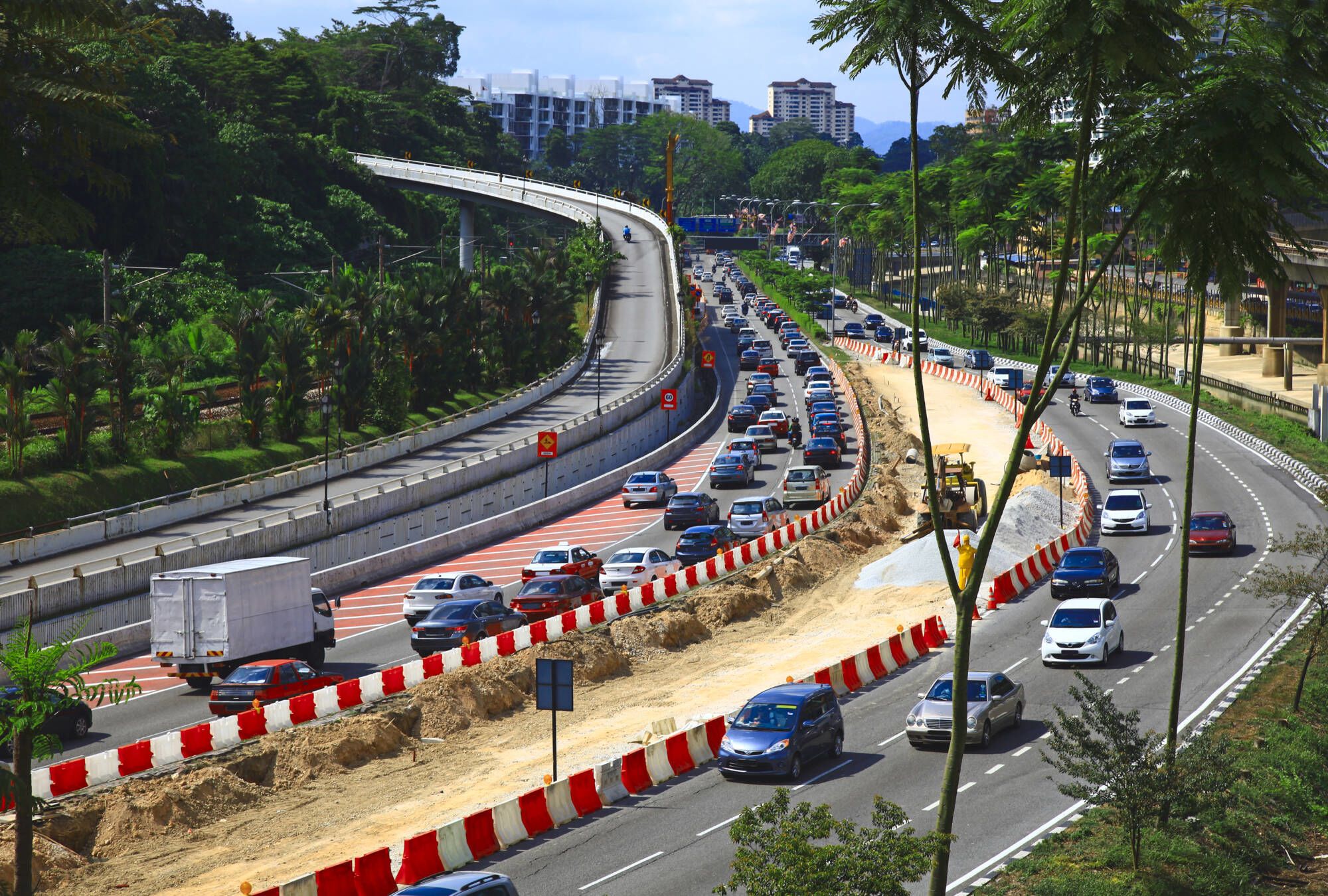 Circuit en voiture de location Malaisie de Kuala Lumpur: Kuala Lumpur: Traffic on Highway