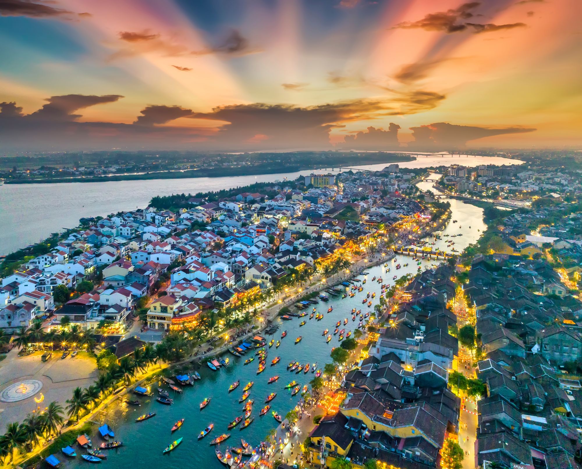 Zentralvietnam aktiv erleben ab Hue: Aerial view of Hoi An ancient town