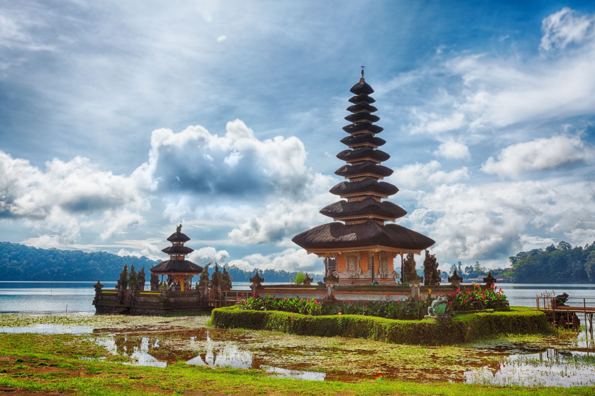 Java-Bali pour les fins connaisseurs de Yogyakarta: Bali Pura Ulun Danu temple