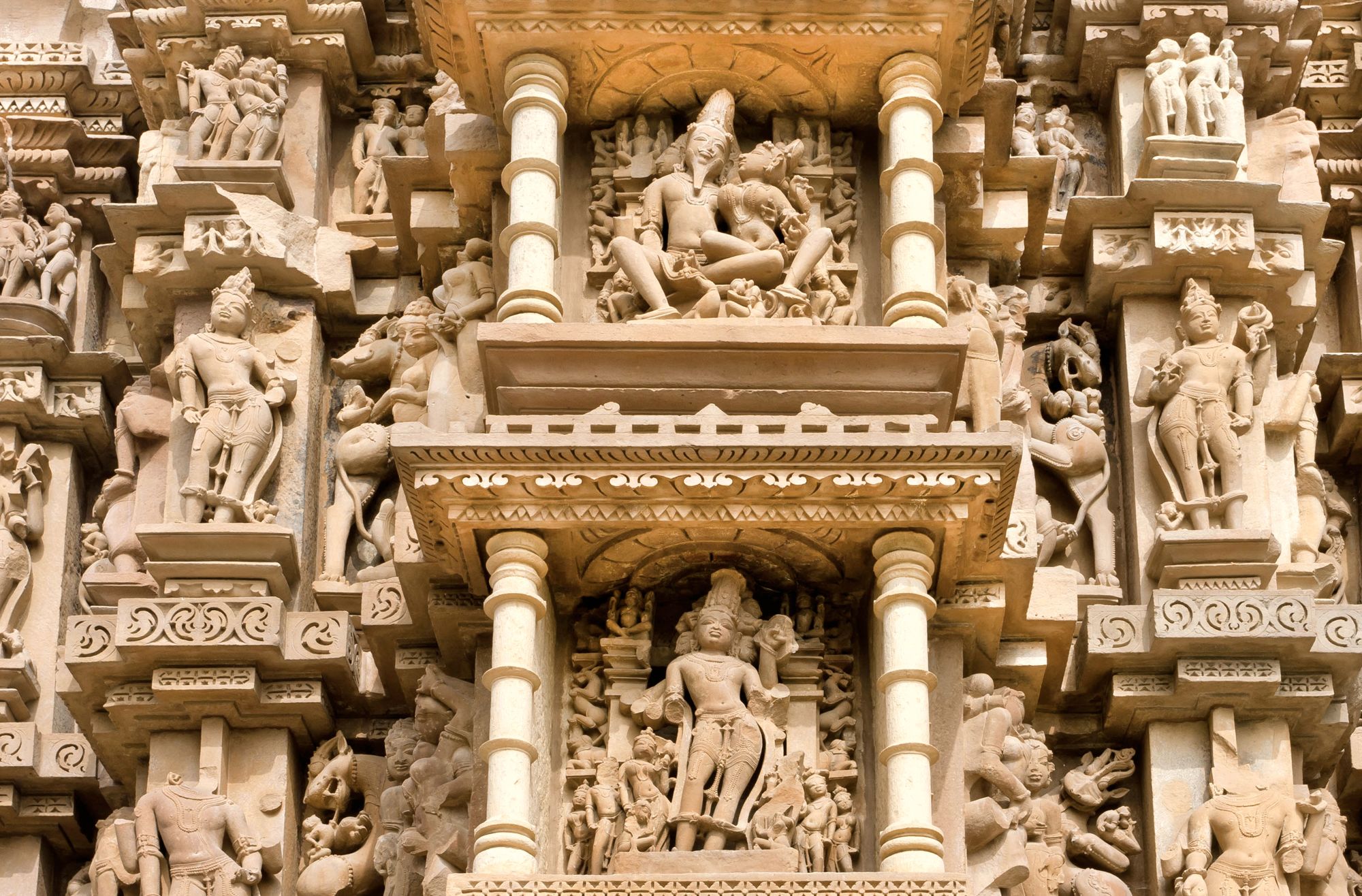Voyage vers le Gange sacré de Delhi: Sculptures, temple of Khajuraho