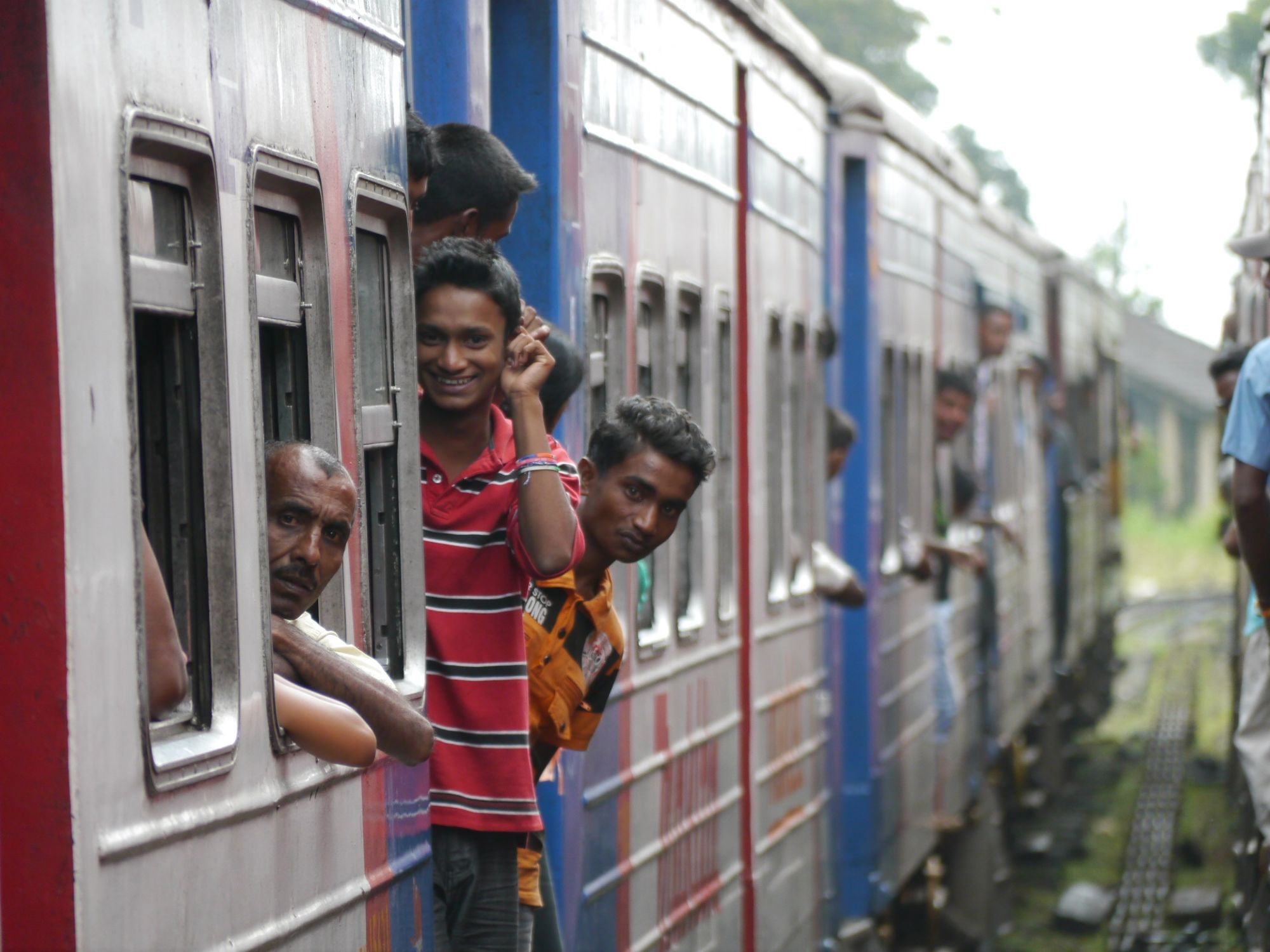 Les hauts lieux du Sri Lanka de Colombo: Nuwara Eliya: train ride Sri Lanken way