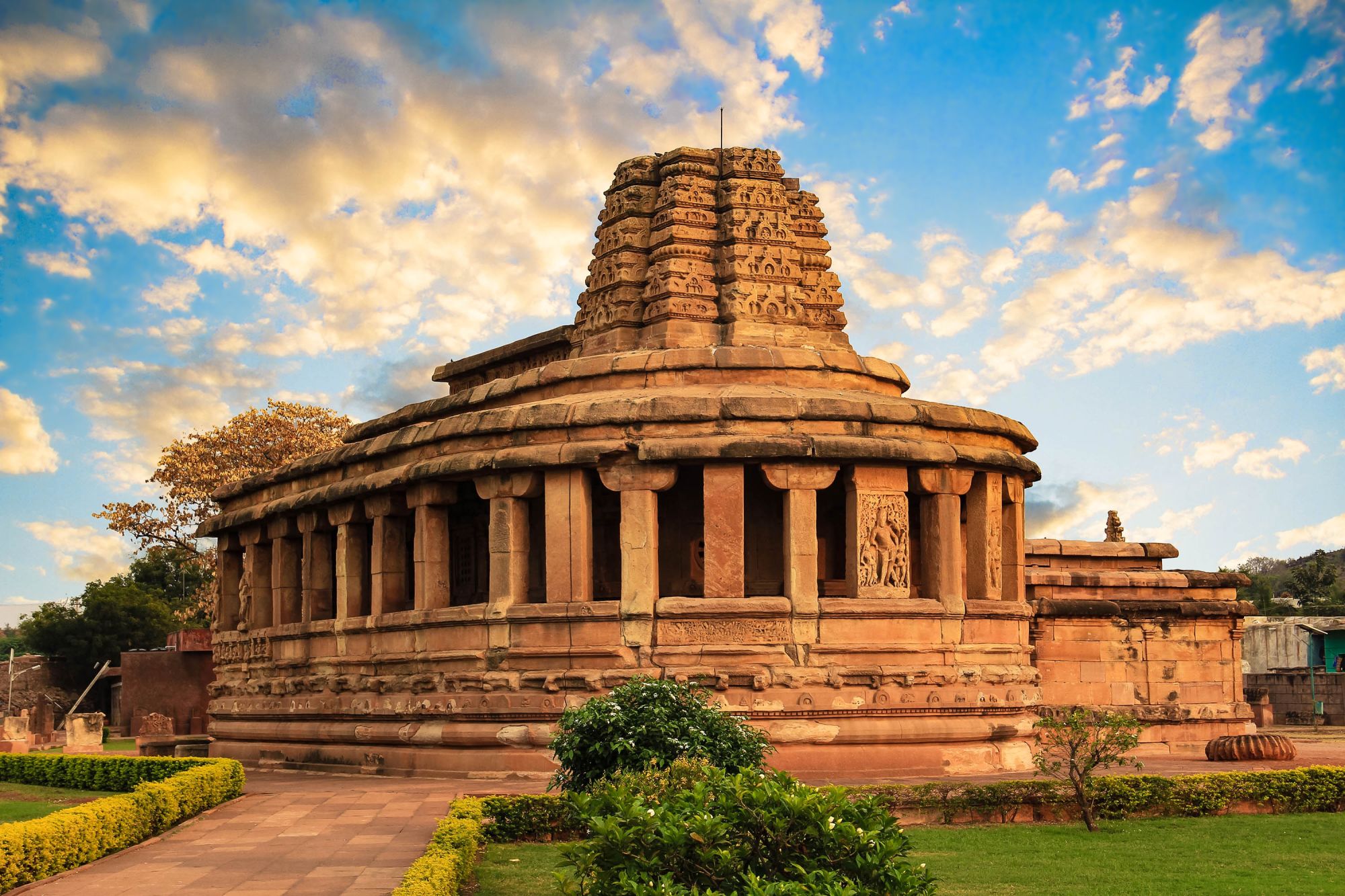 Héritage culturel du Karnataka de Goa: Aihole: ancient temple