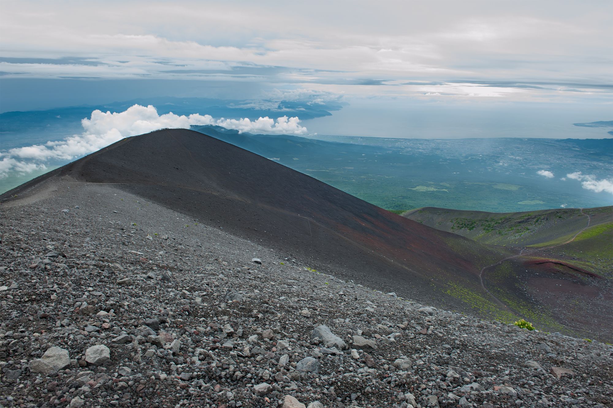 Trekking au Mont Fuji (groupe, basse saison) de Tokyo: Trekking Mt. Fuji