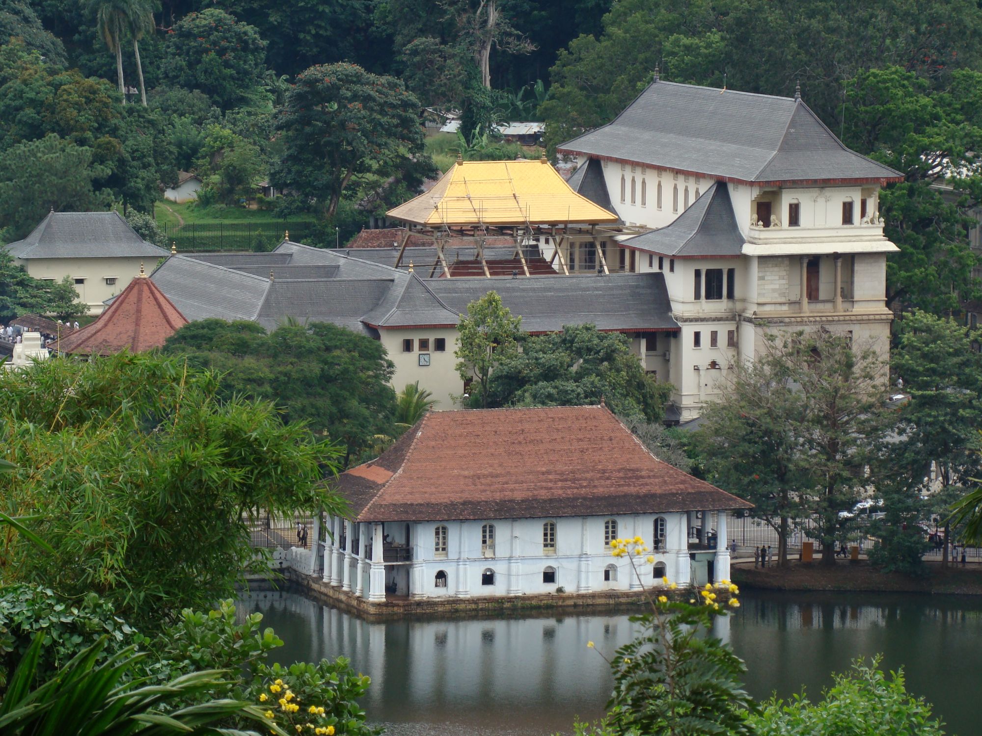 Sri Lanka compact de Colombo: Kandy: Dalada Maligawa (Tooth Temple)
