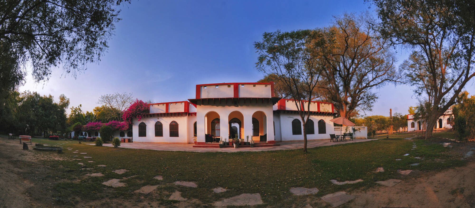 Mela Kothi - Chambal Safari Lodge ab Agra: Mela Kothi - Chambal Safari Lodge