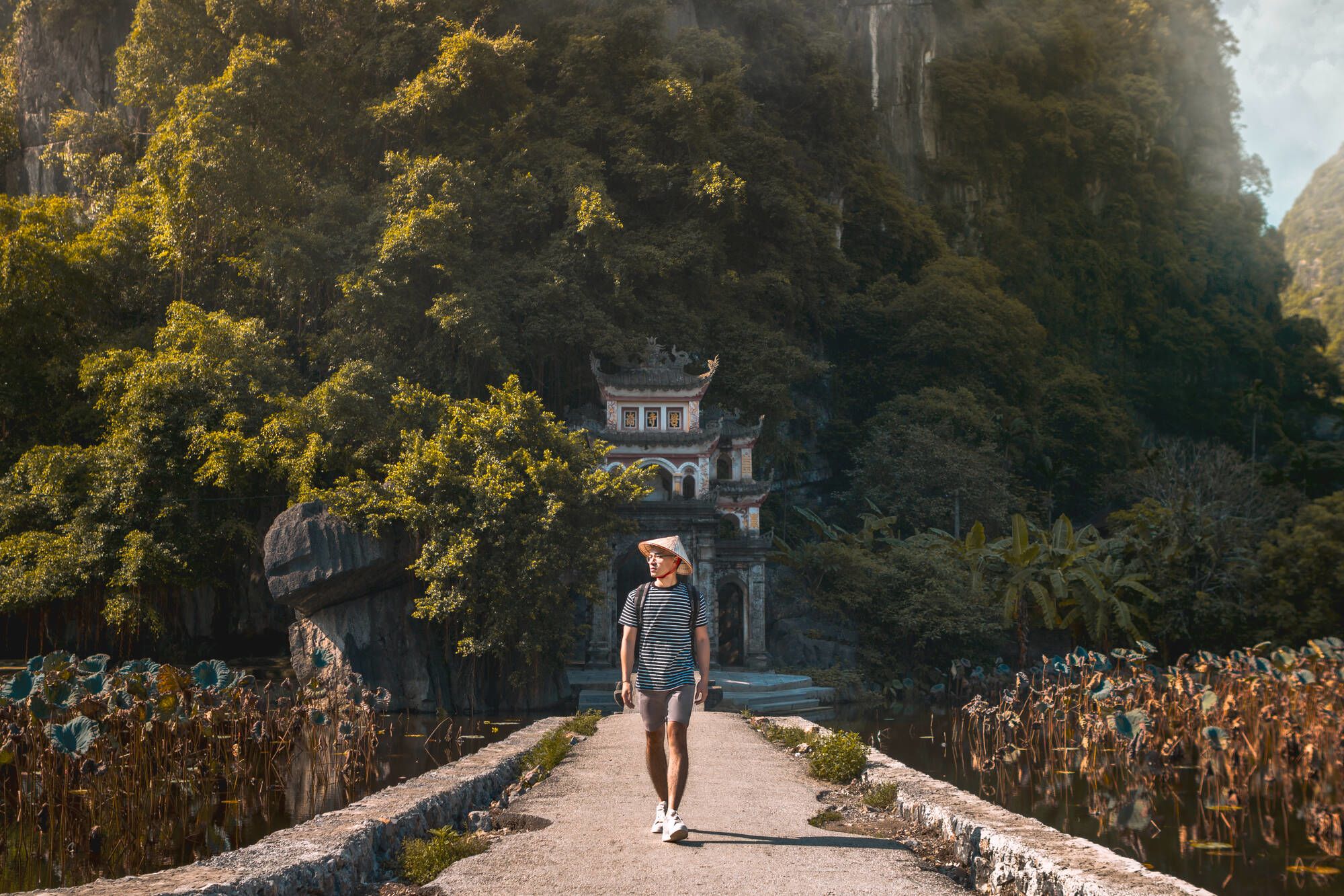 Le Vietnam pour les fins connaisseurs de Hanoi: Ninh Binh - local Tourist enjoy Sightseeing