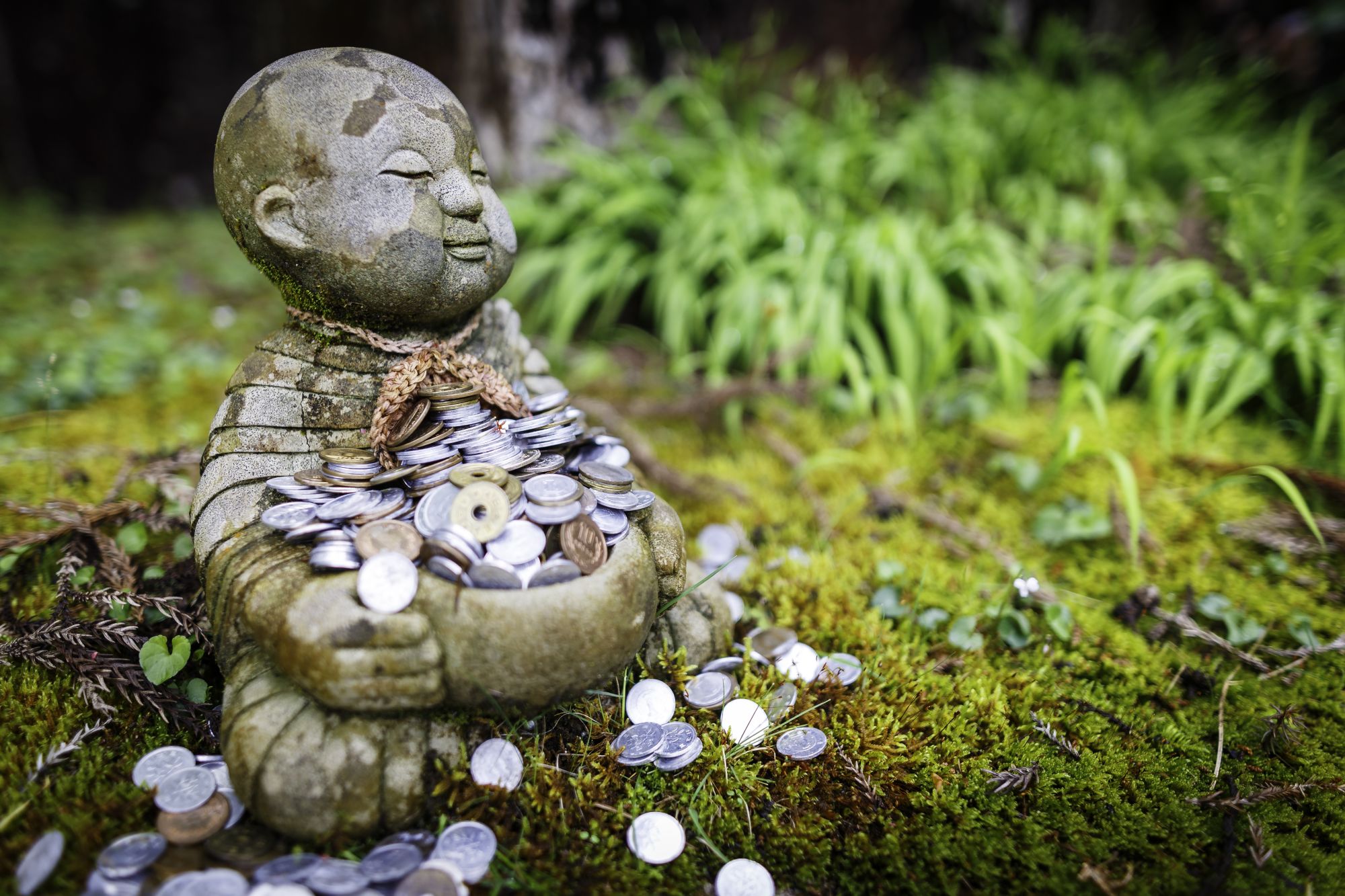 Weltkulturerbe Koyasan ab Kyoto: Buddha as a traditional symbol of japanese culture and religion
