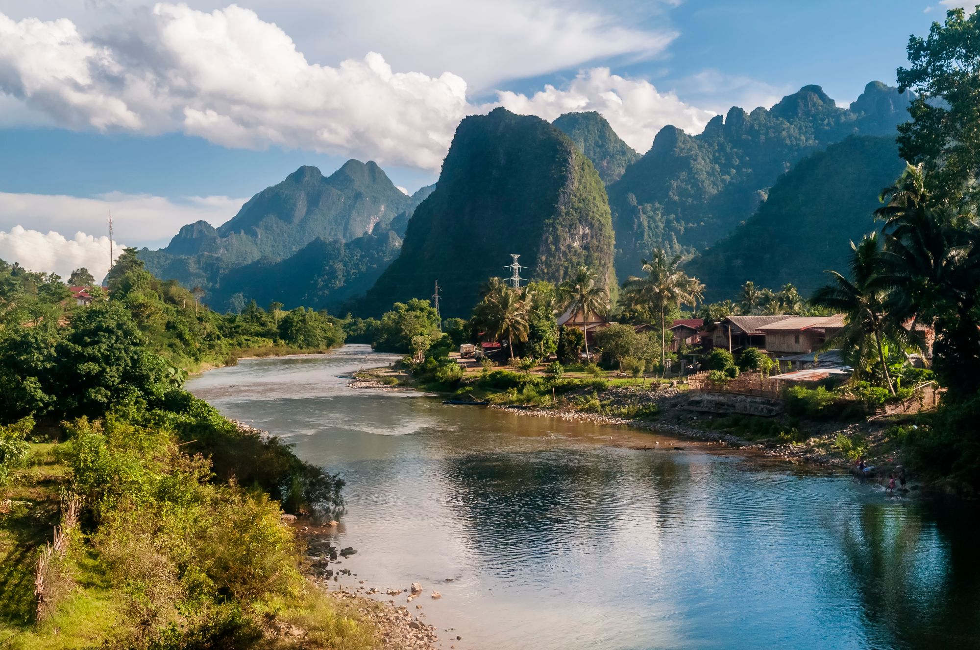 Découverte intense du Laos de Vientiane: Beautiful panorama of the surroundings of Vang Vieng