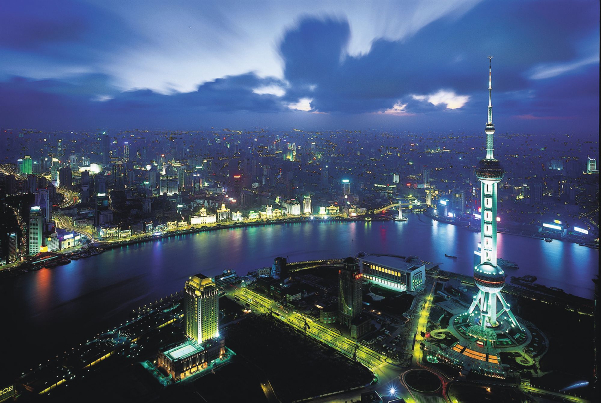 Chine impériale avec croisière sur le Yangtsé de Pékin: Shanghai Cityview by Night